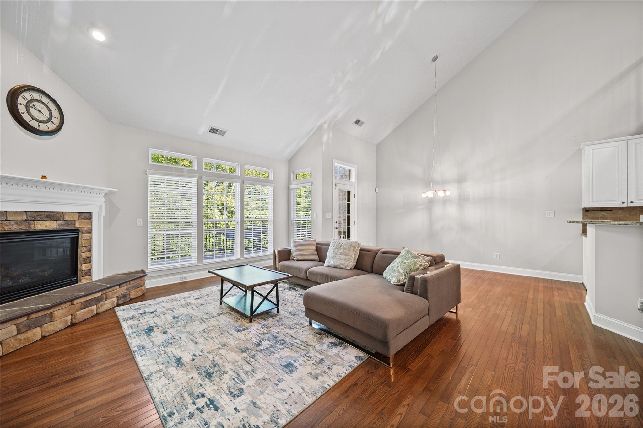 2246 Donnington Lane NW — Concord