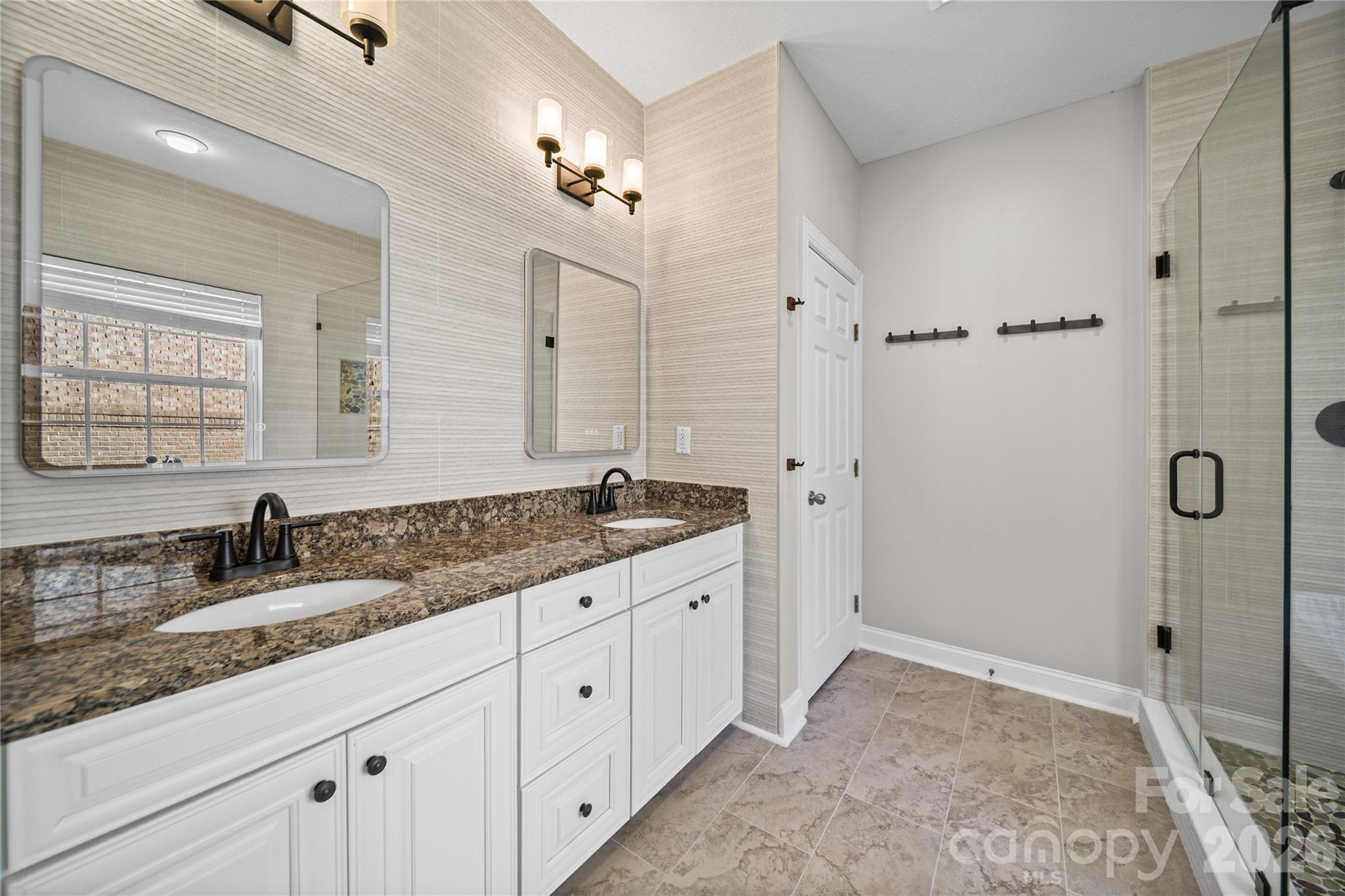 2246 Donnington Lane NW — Concord
