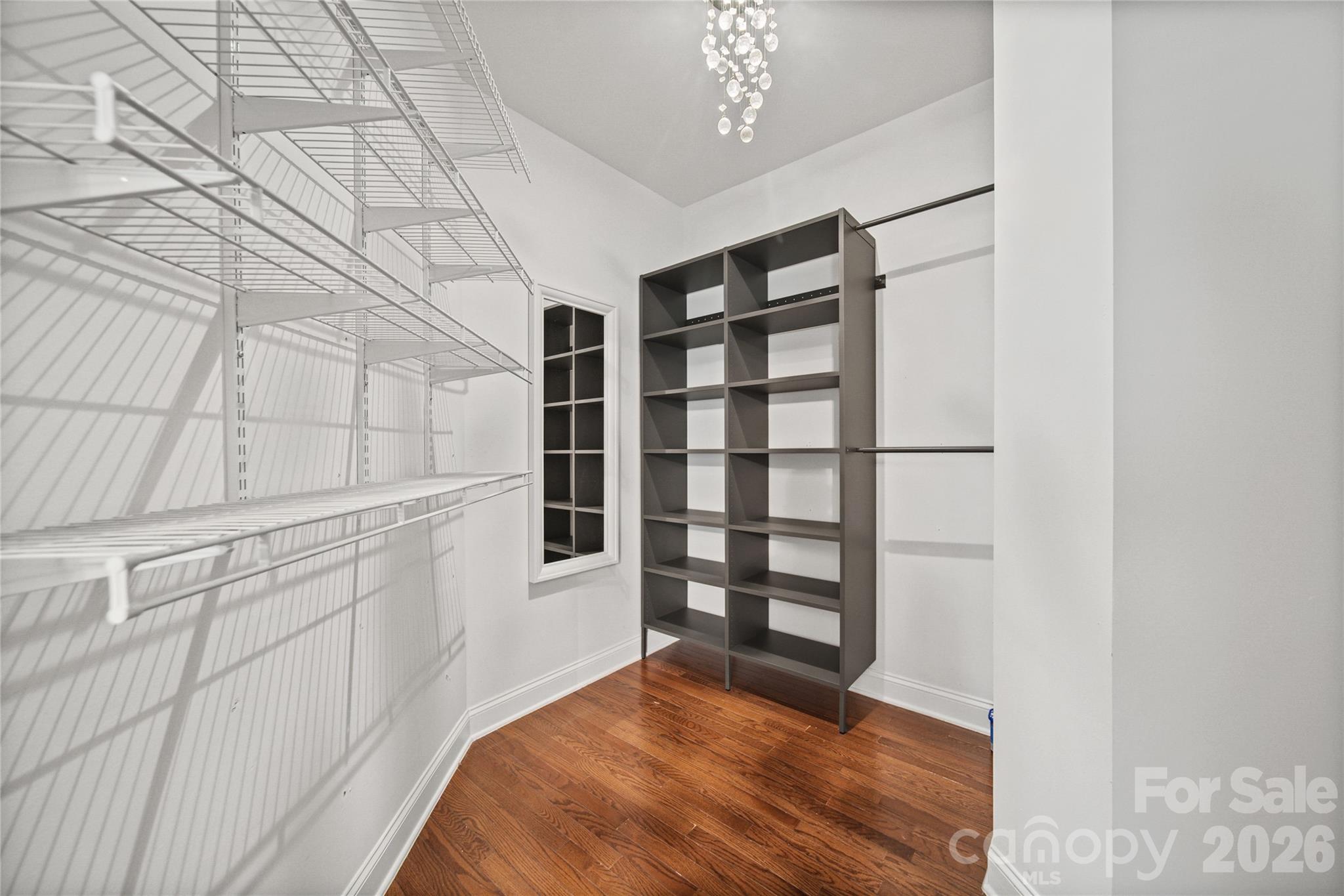 2246 Donnington Lane NW — Concord