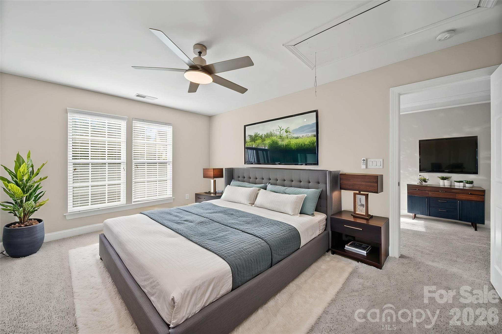 2246 Donnington Lane NW — Concord