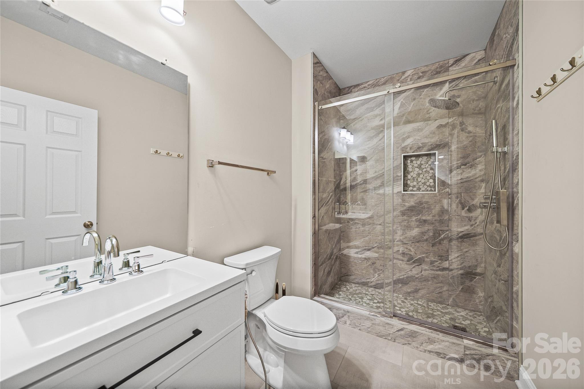 2246 Donnington Lane NW — Concord