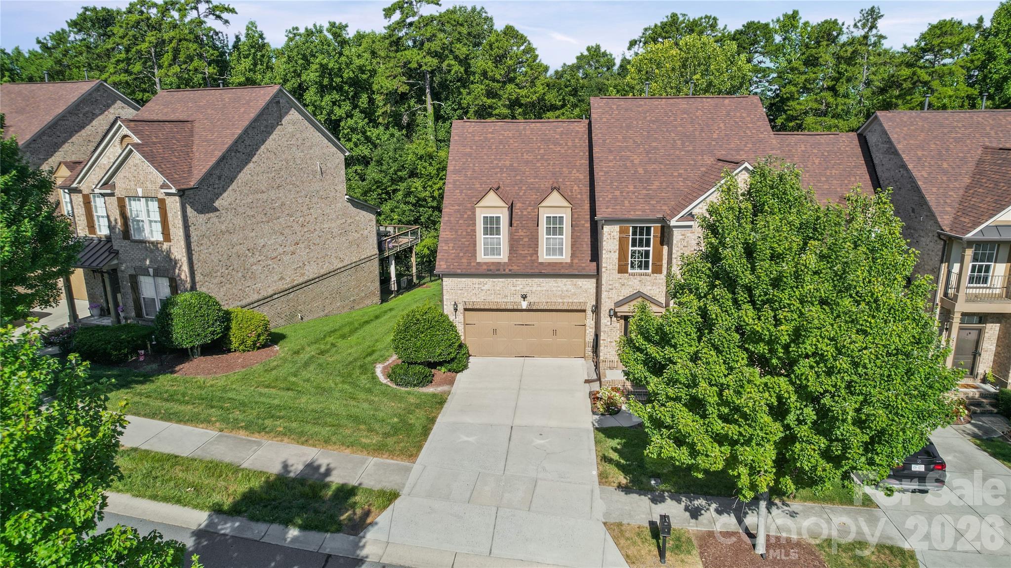 2246 Donnington Lane NW — Concord