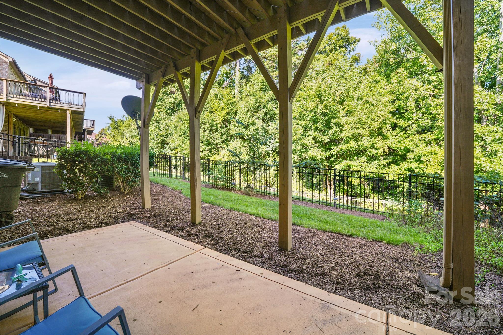 2246 Donnington Lane NW — Concord