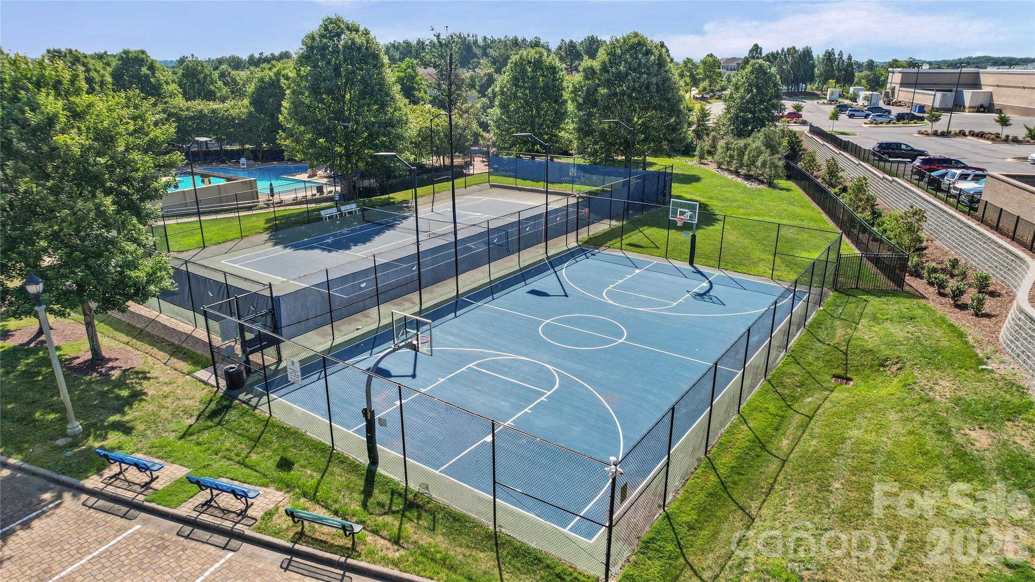 2246 Donnington Lane NW — Concord