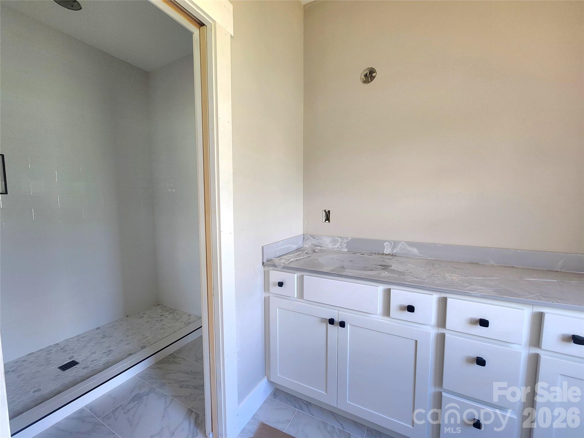 10 Setter Lane — Weaverville