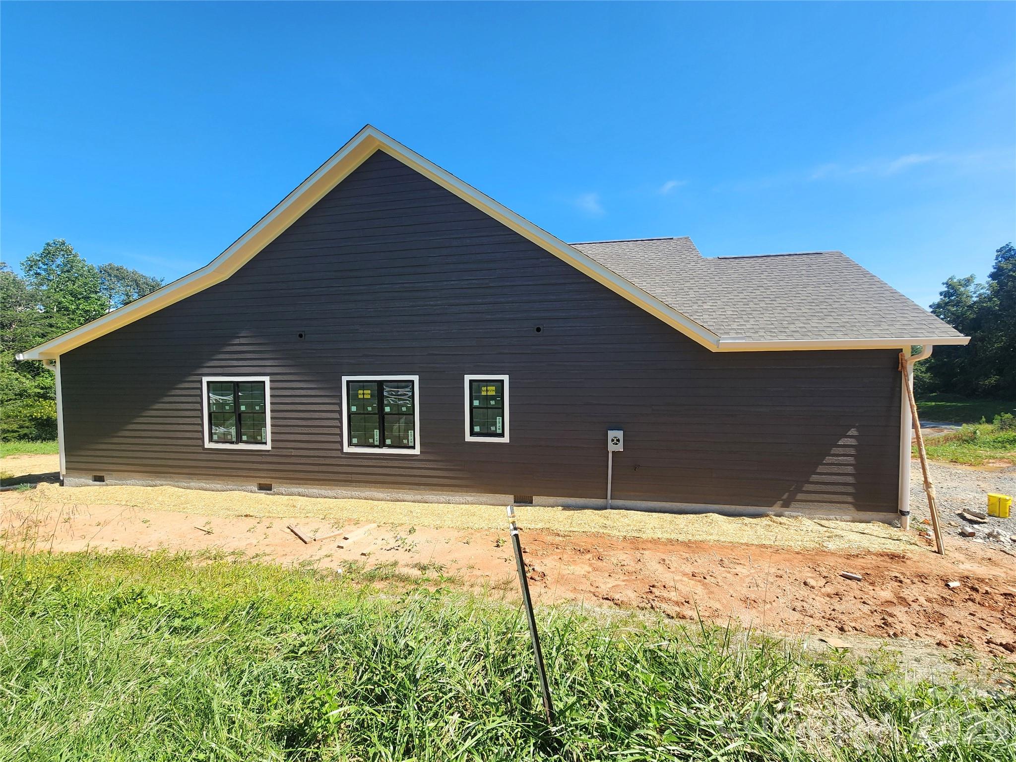 10 Setter Lane — Weaverville