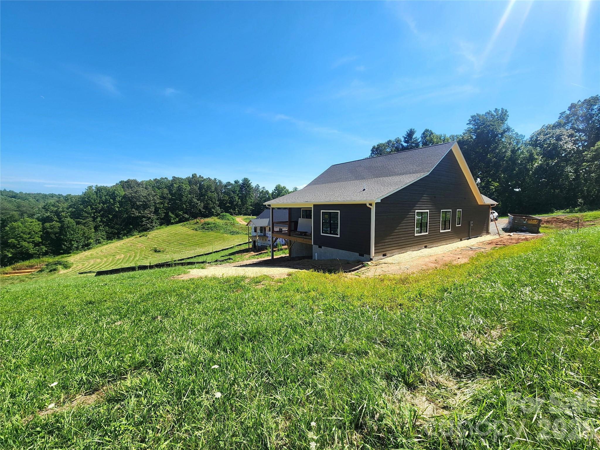 10 Setter Lane — Weaverville
