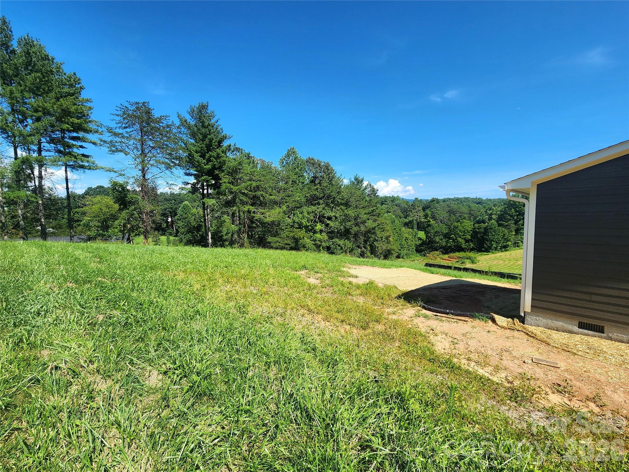 10 Setter Lane — Weaverville