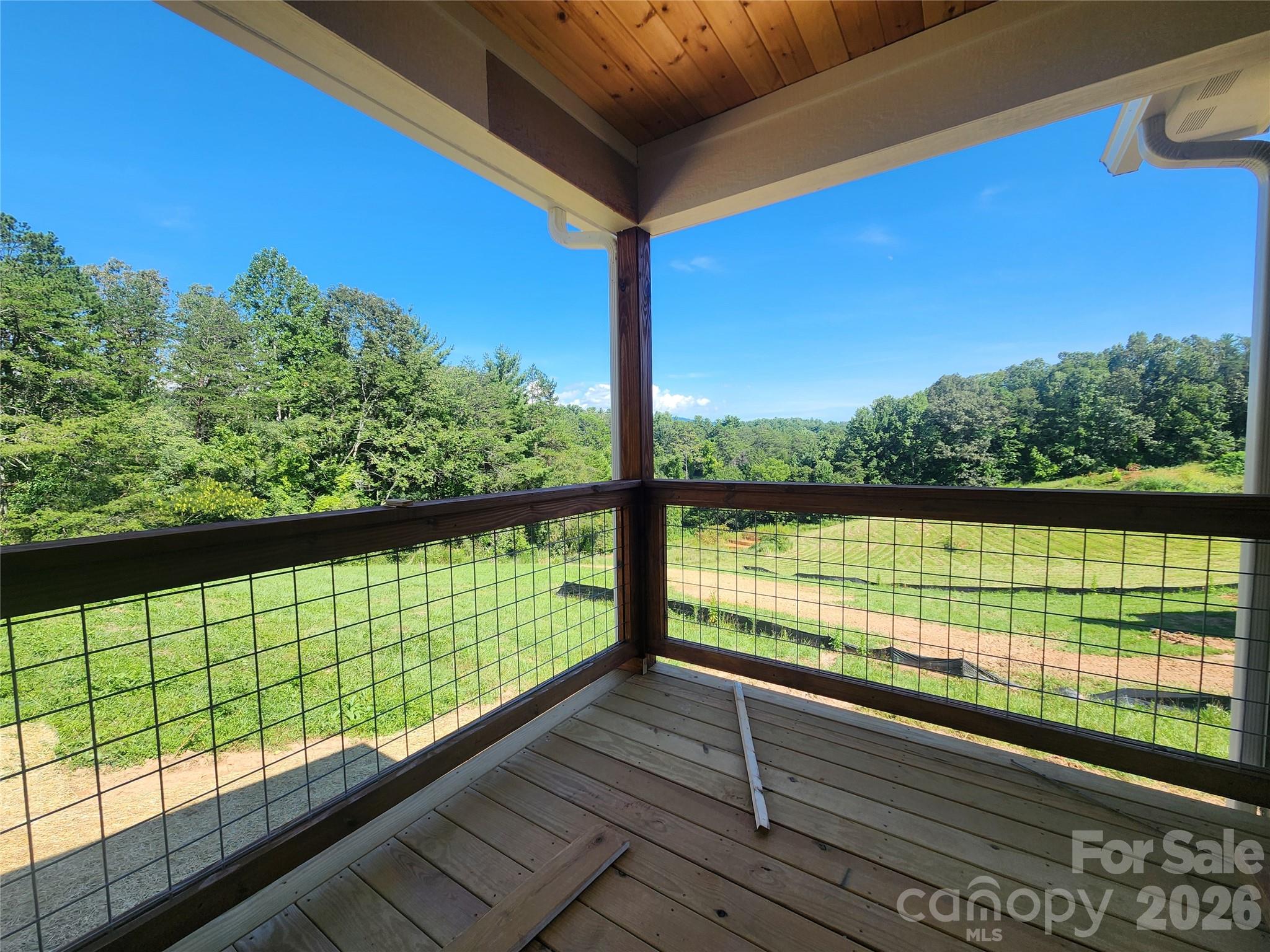 10 Setter Lane — Weaverville