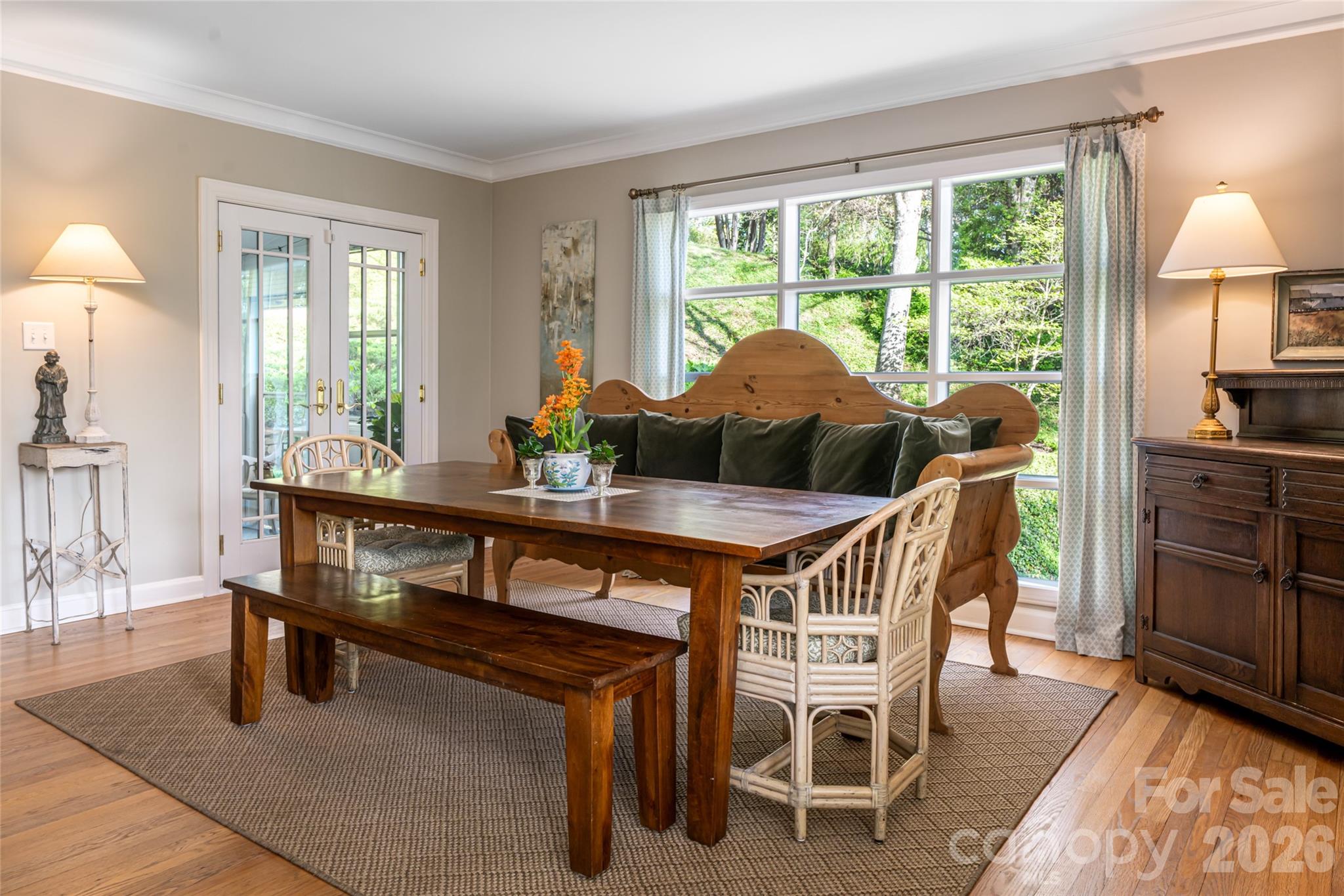 114 Cambridge Road — Asheville