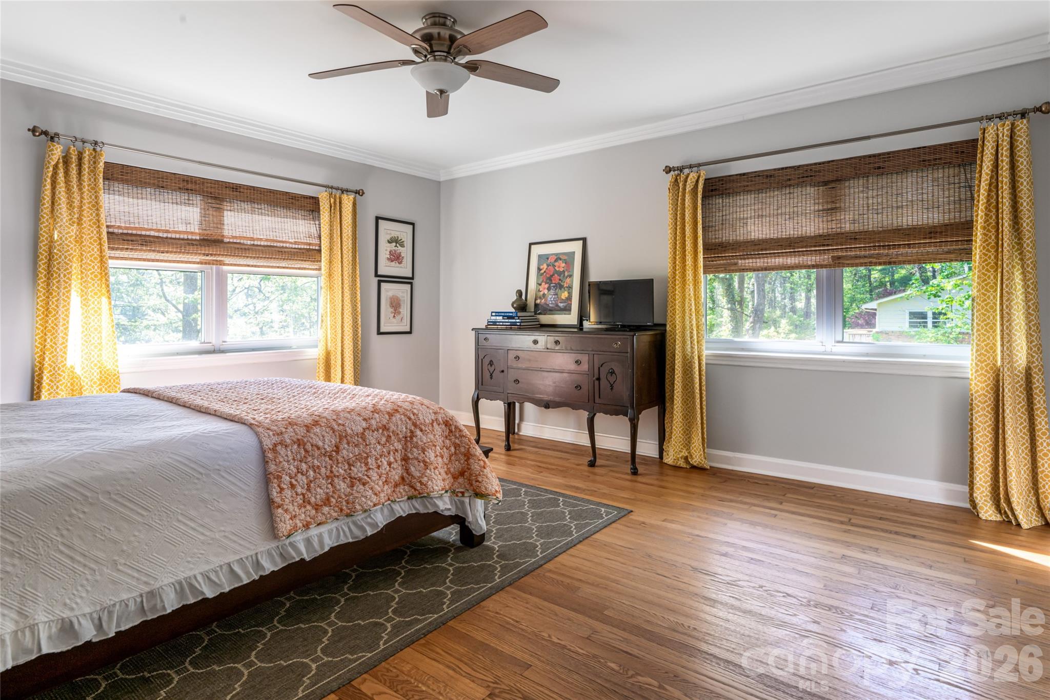 114 Cambridge Road — Asheville