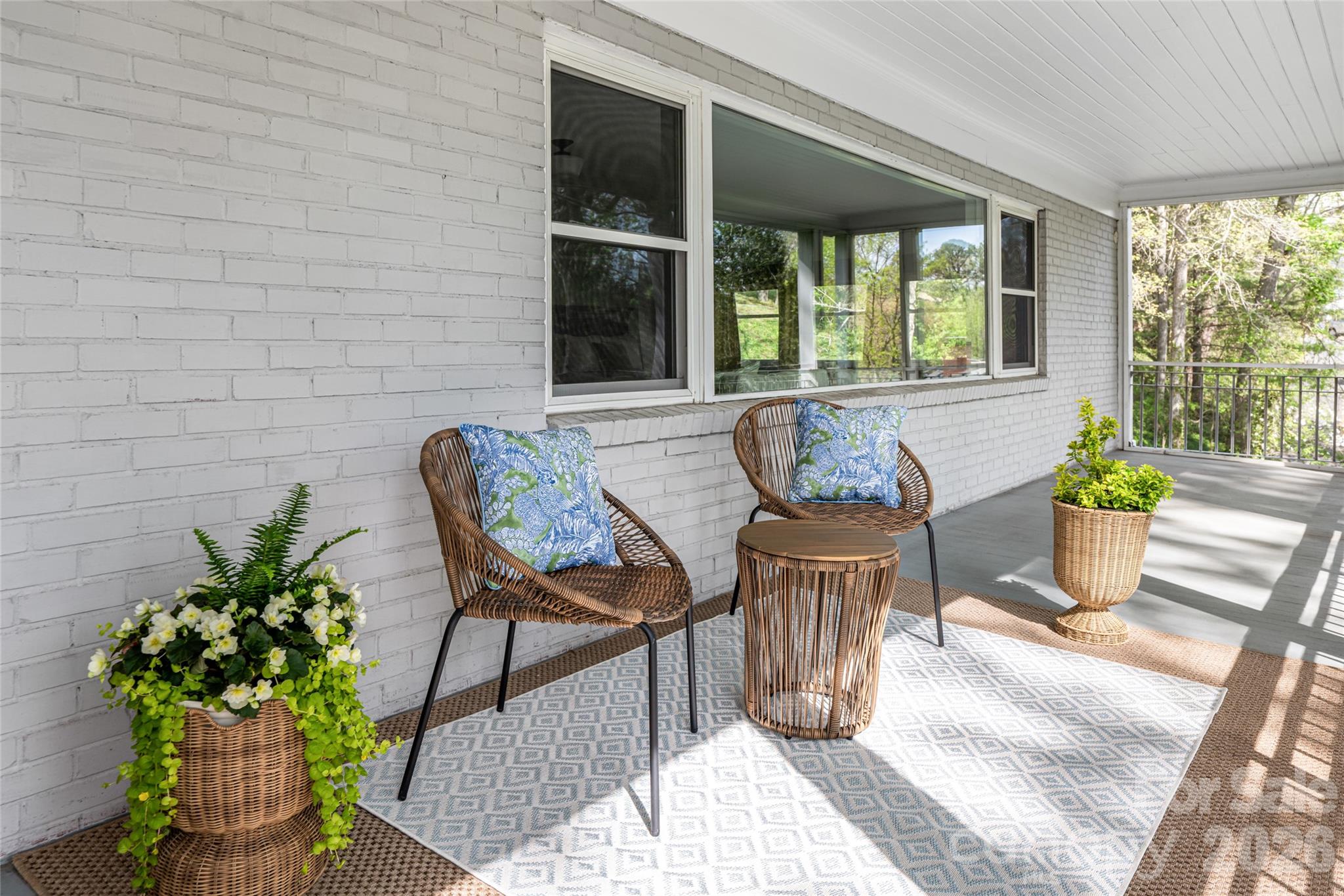 114 Cambridge Road — Asheville