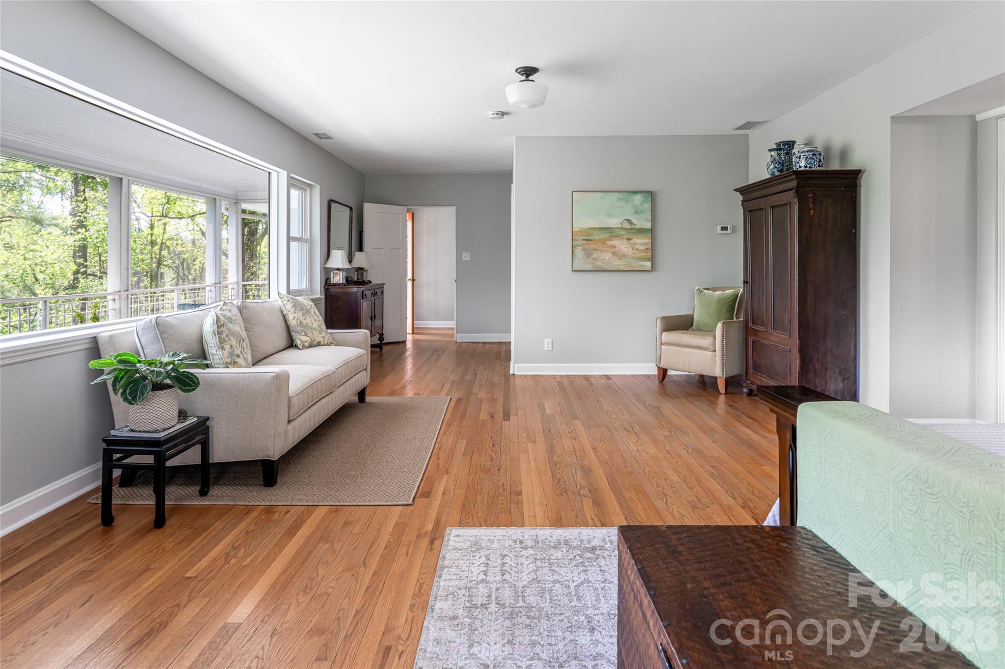 114 Cambridge Road — Asheville