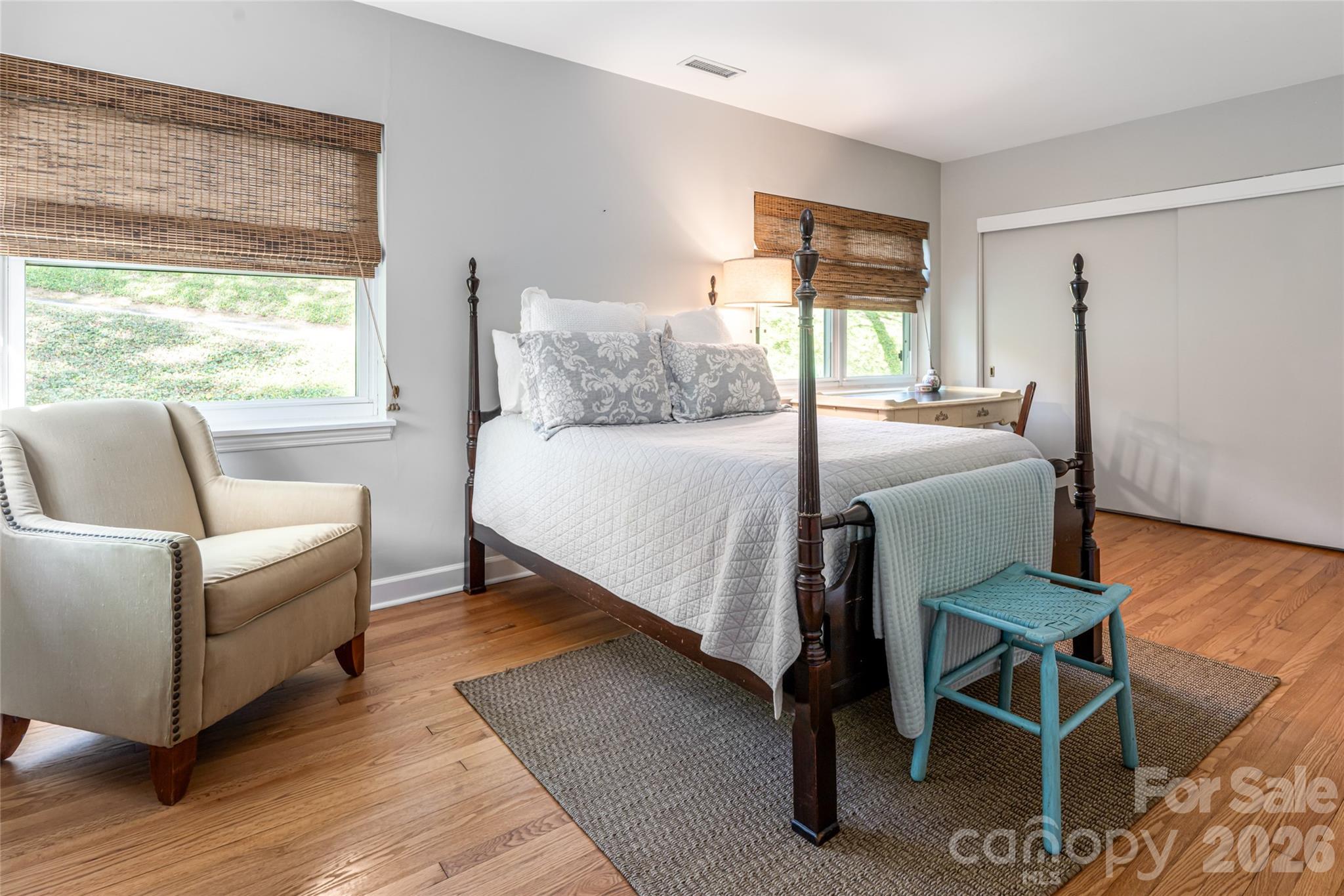 114 Cambridge Road — Asheville