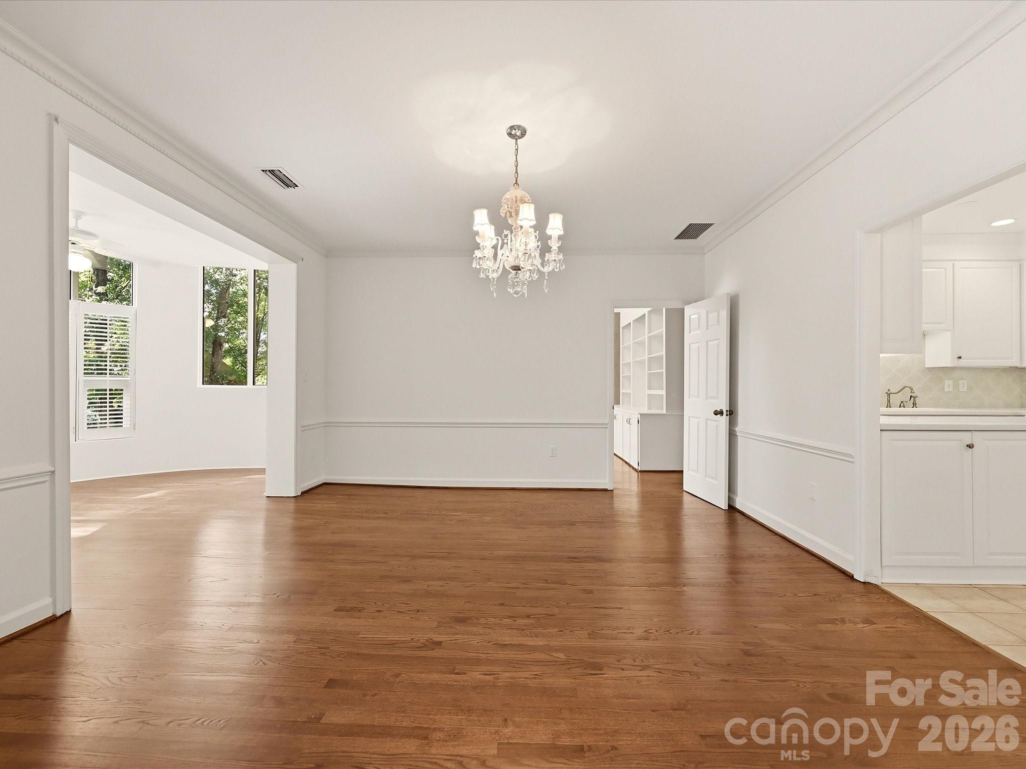 806 Cherokee Road — Charlotte