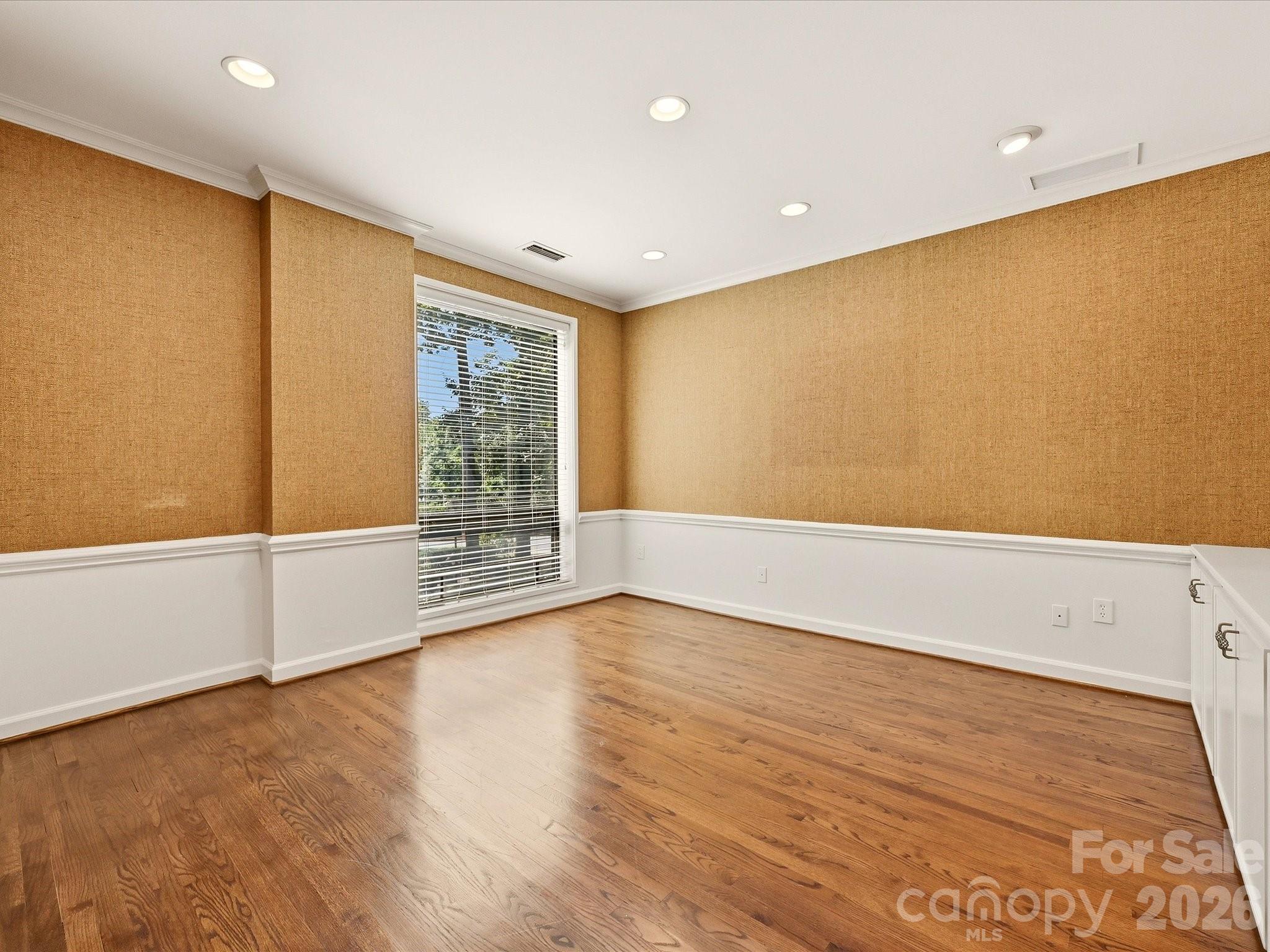 806 Cherokee Road — Charlotte