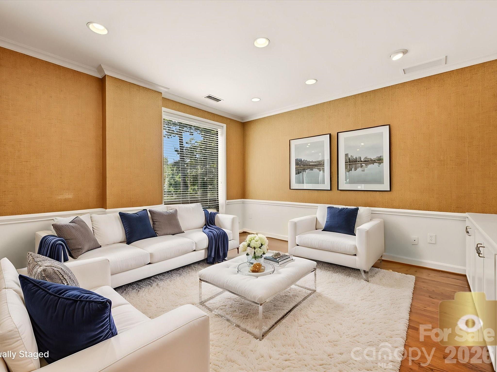 806 Cherokee Road — Charlotte