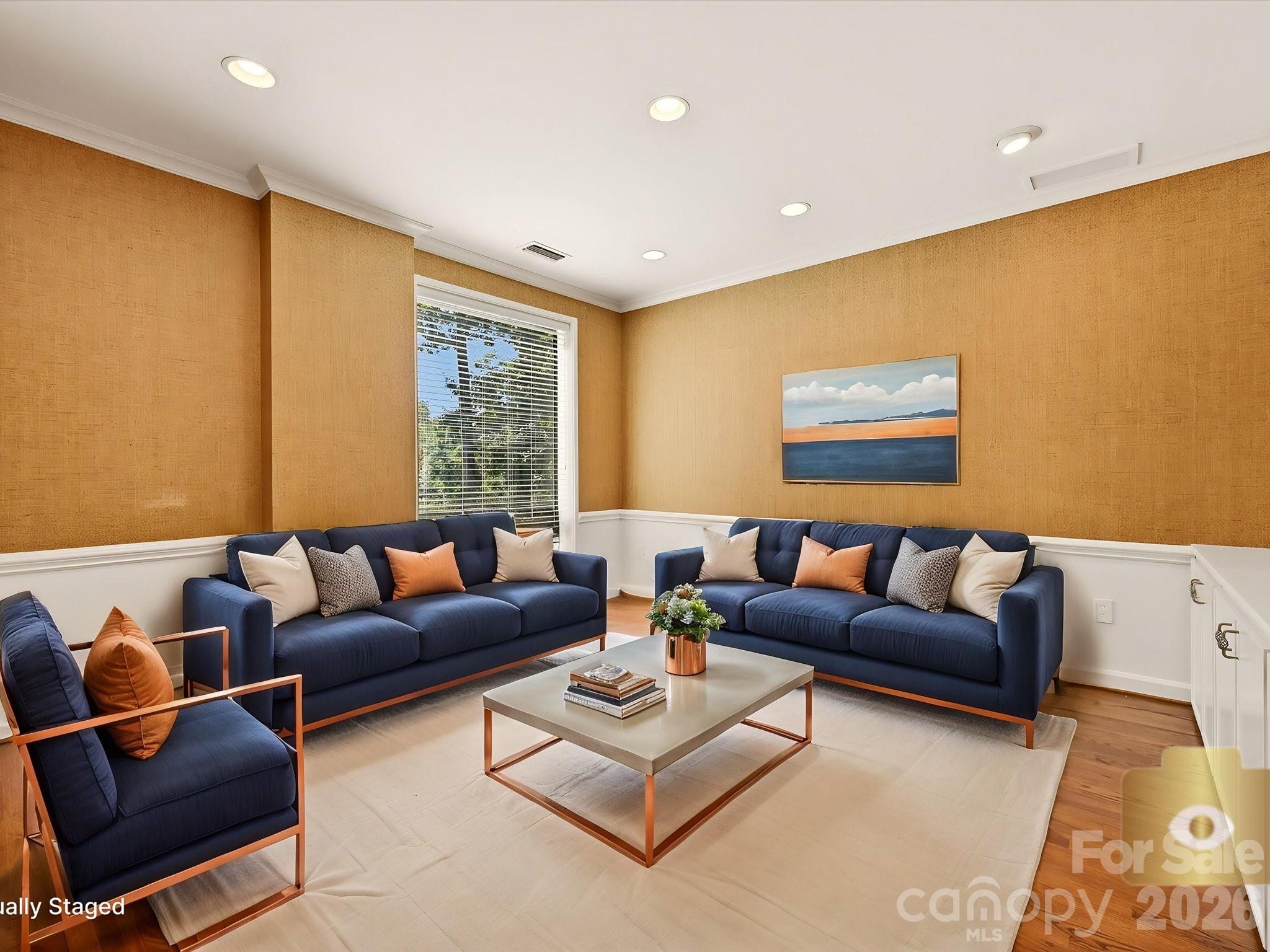 806 Cherokee Road — Charlotte