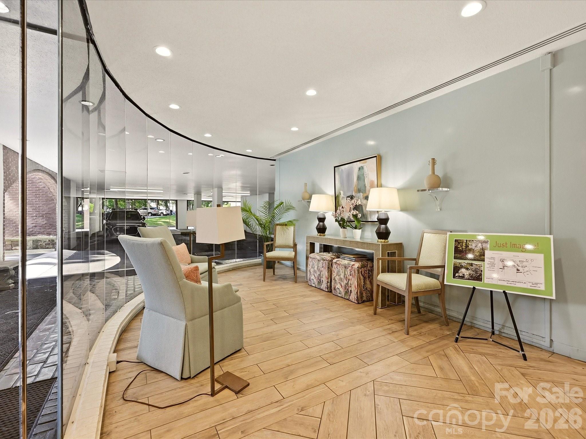 806 Cherokee Road — Charlotte