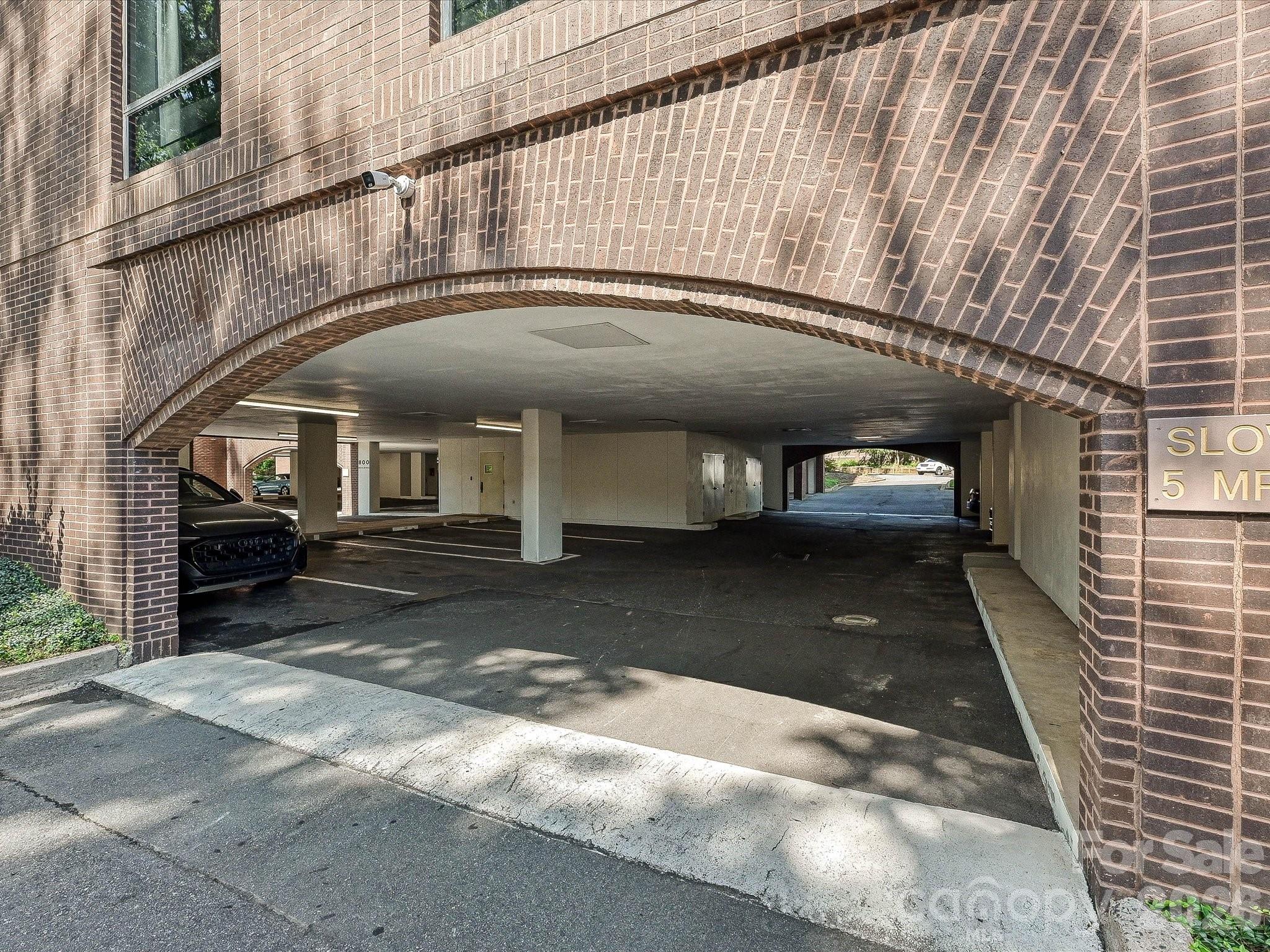 806 Cherokee Road — Charlotte