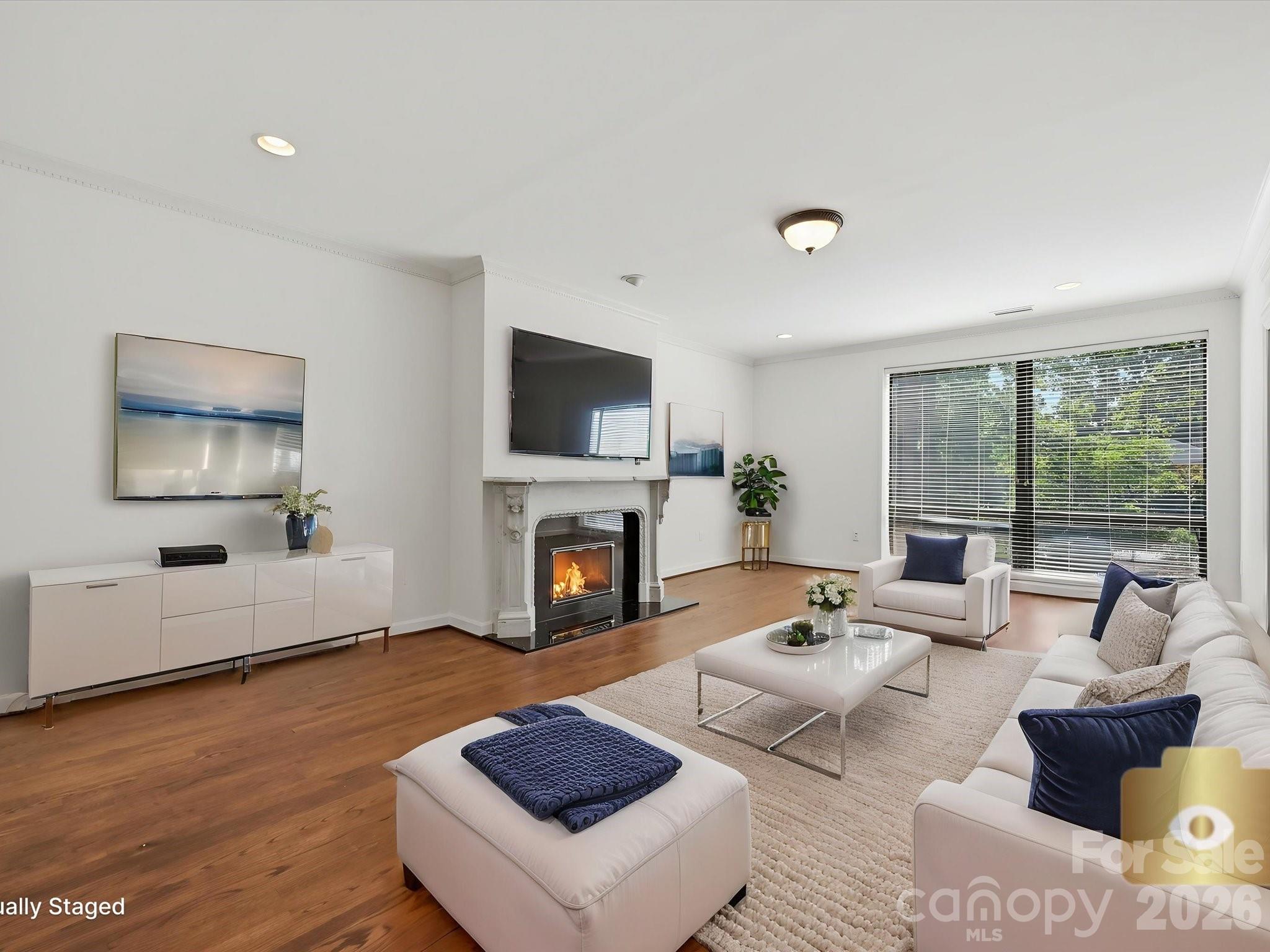 806 Cherokee Road — Charlotte