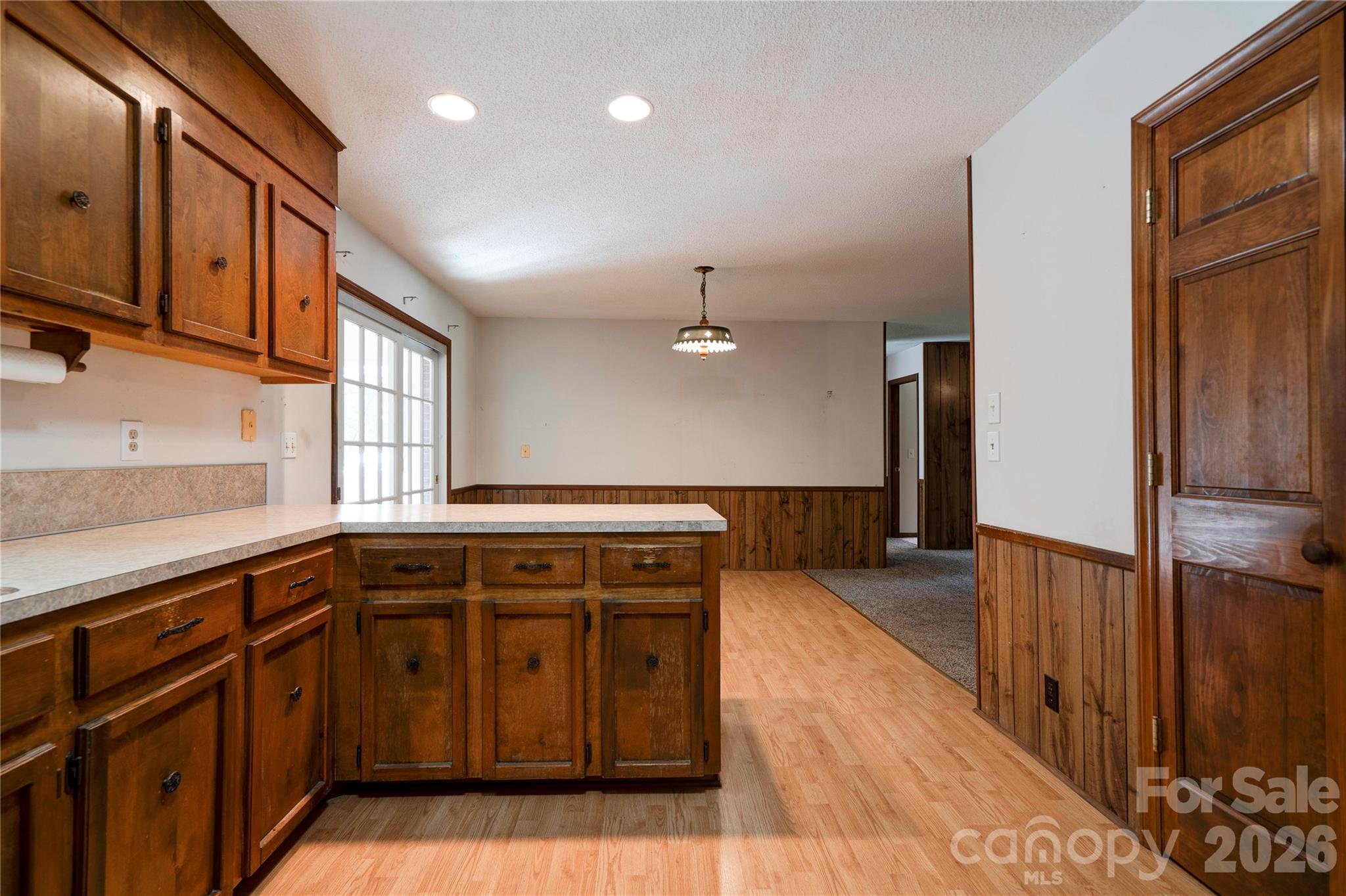 1208 N Piedmont Avenue — Kings Mountain