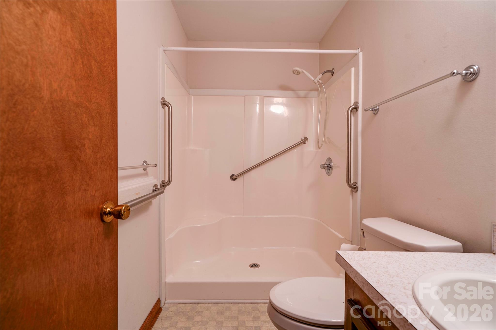 1208 N Piedmont Avenue — Kings Mountain