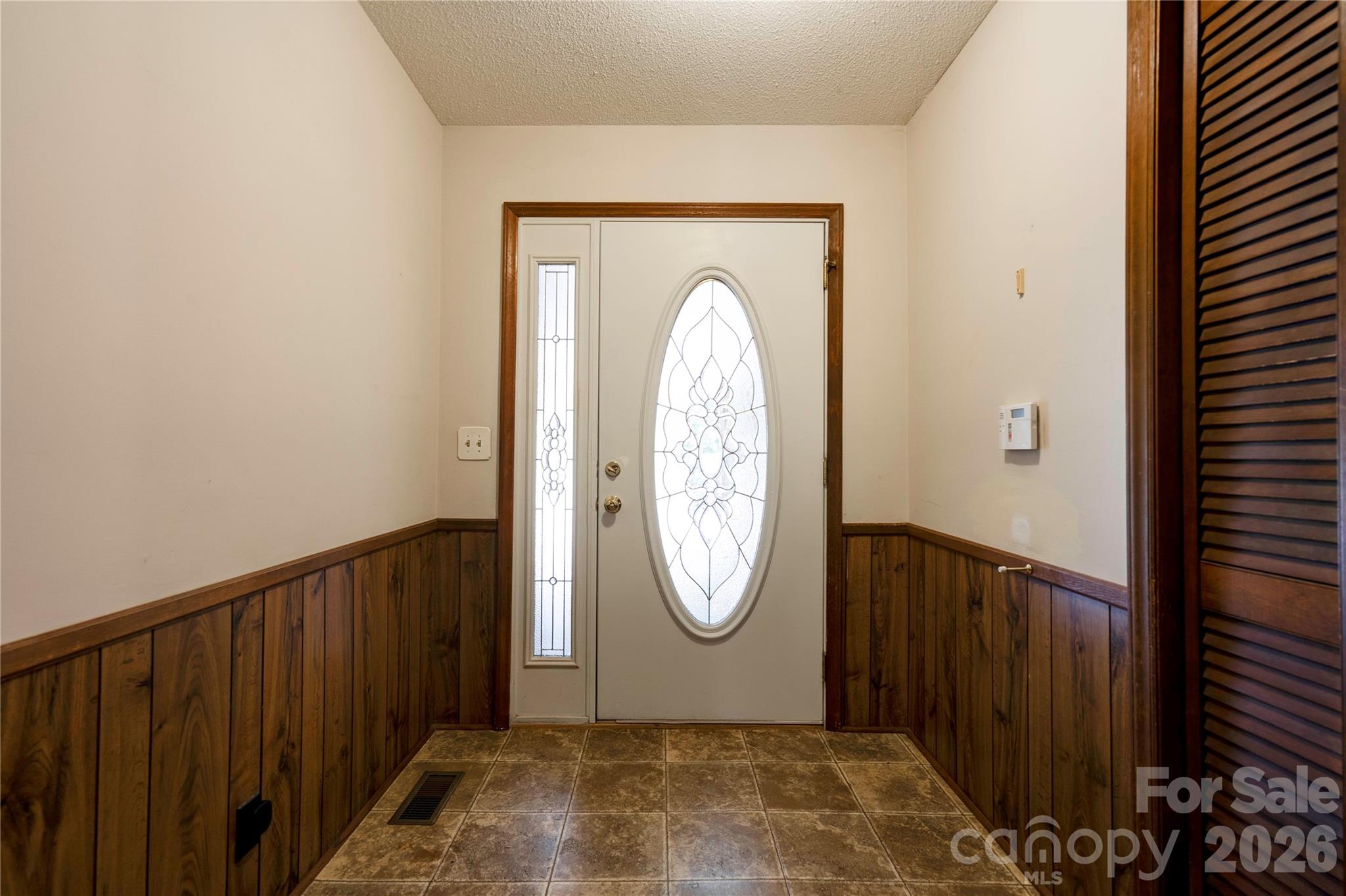 1208 N Piedmont Avenue — Kings Mountain