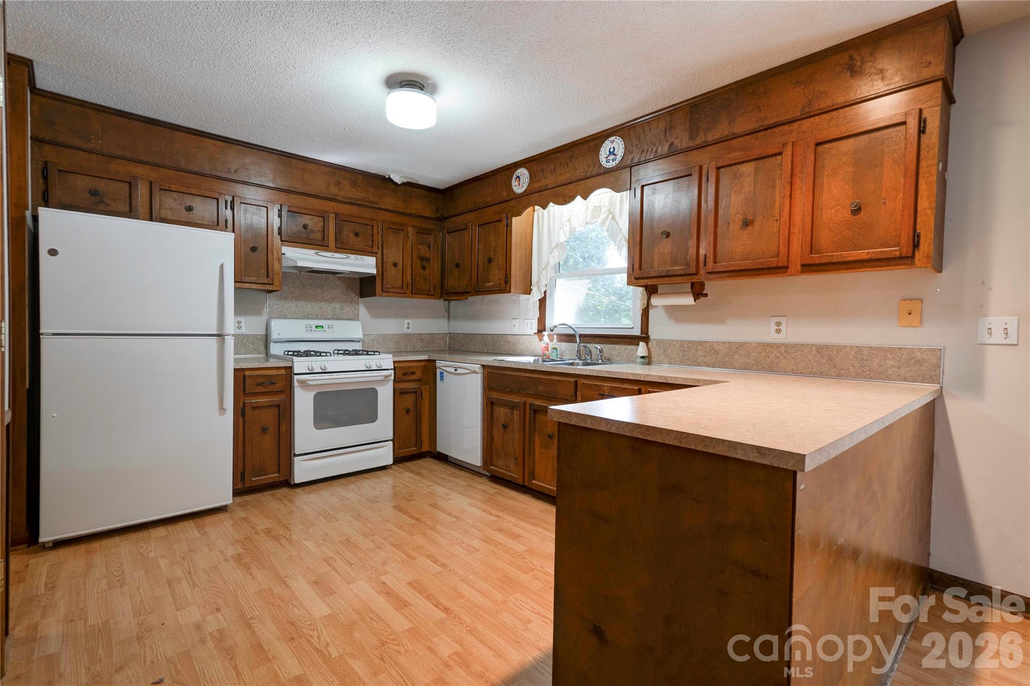 1208 N Piedmont Avenue — Kings Mountain