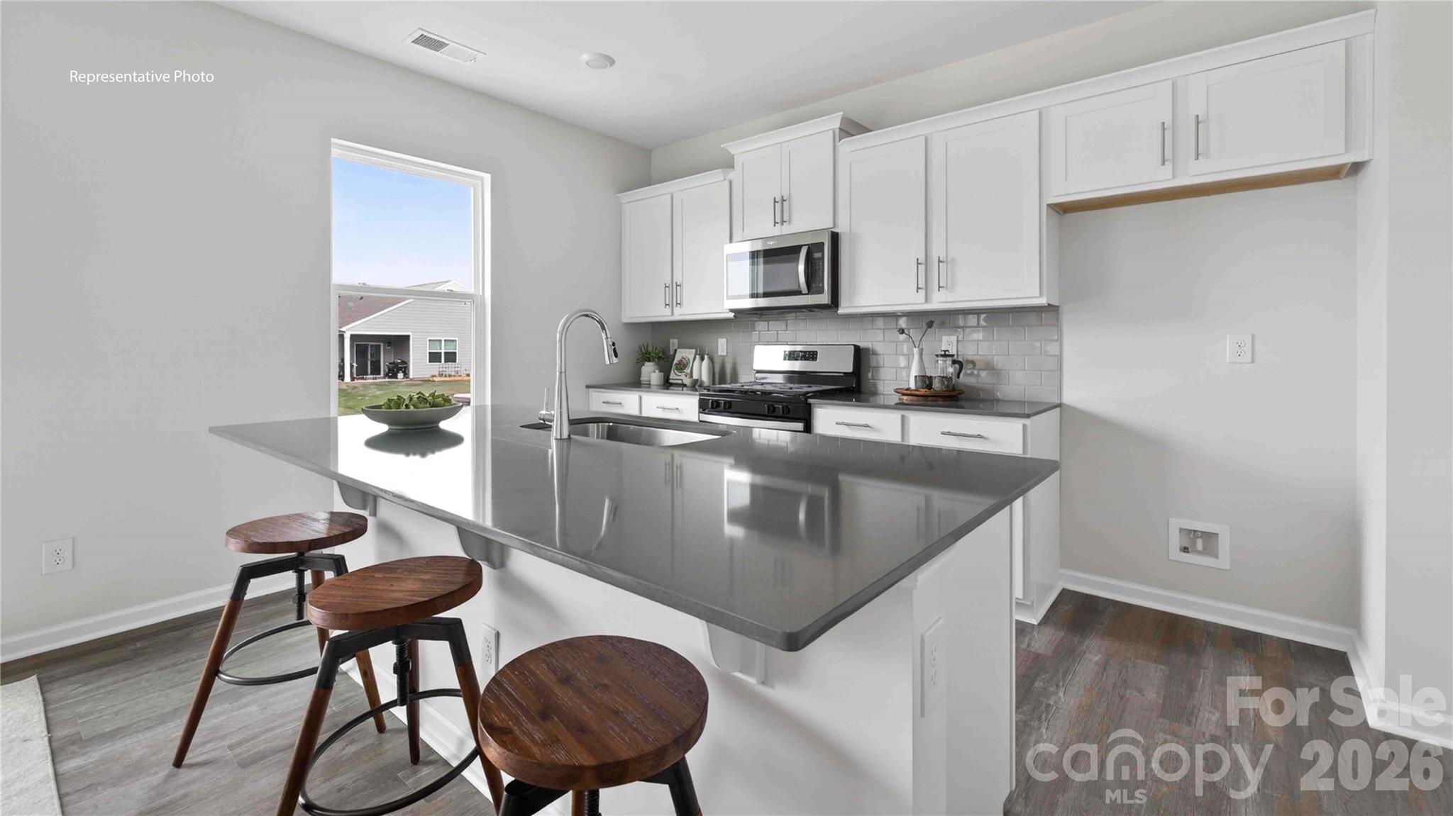 636 17th Avenue Drive NE — Hickory