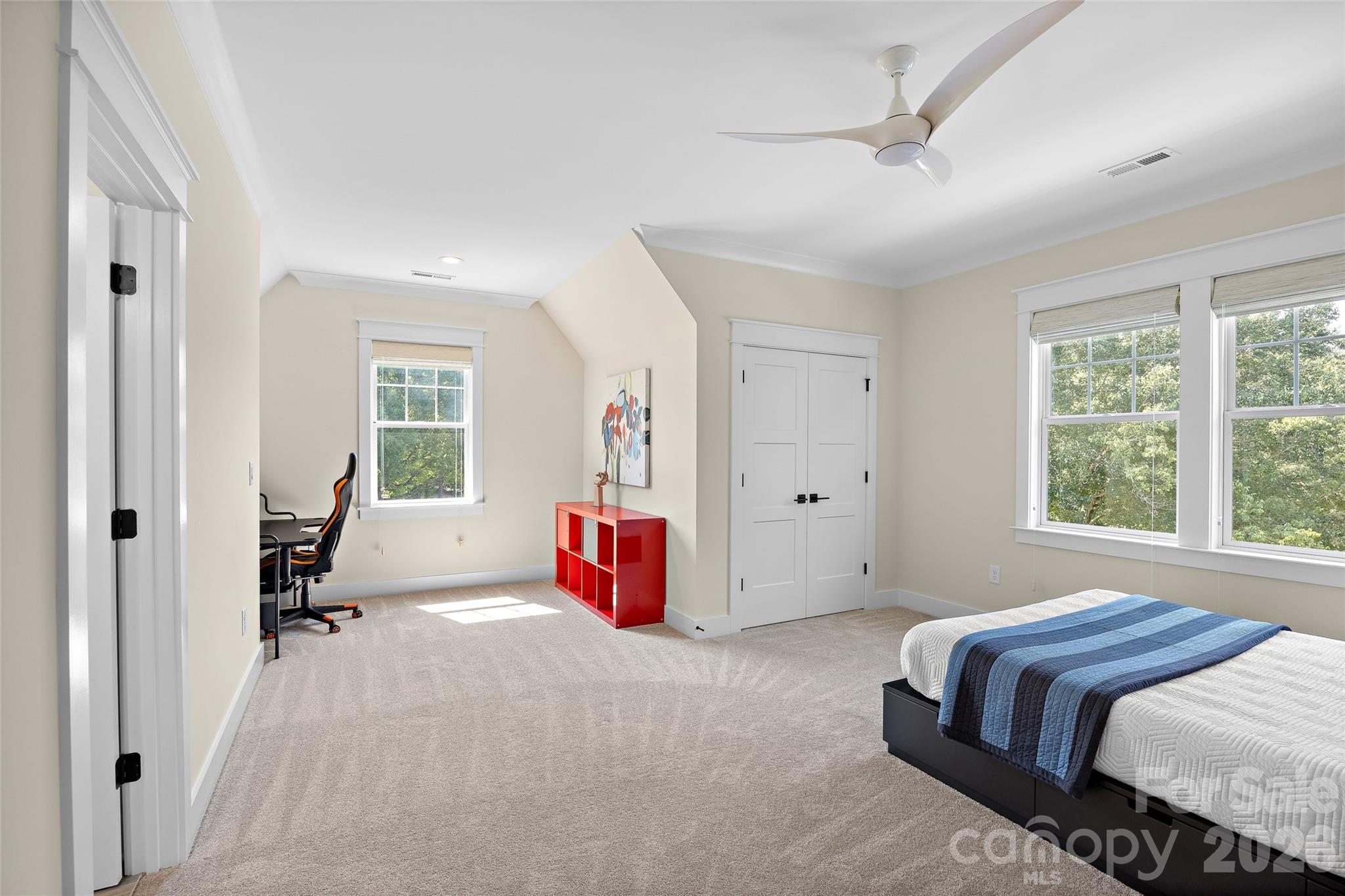 2511 Tower Court — Charlotte