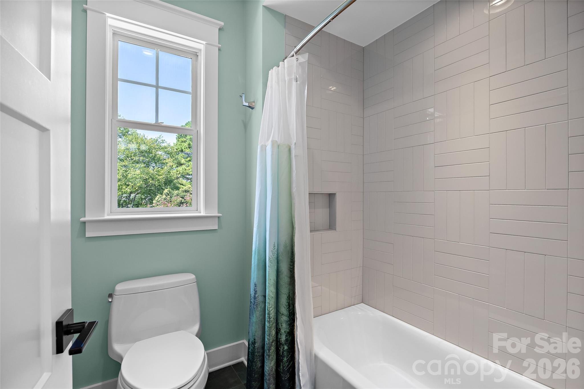 2511 Tower Court — Charlotte