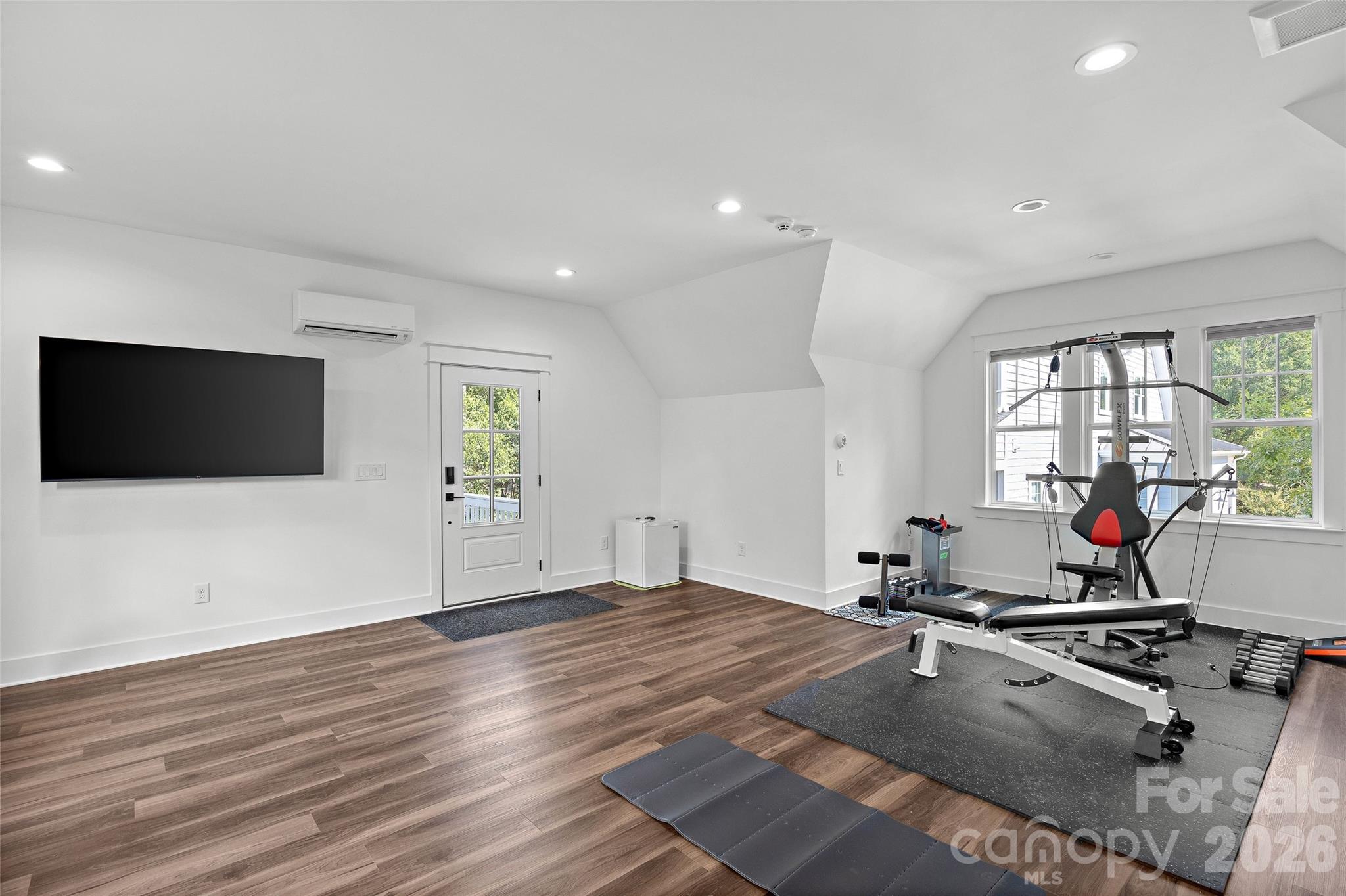 2511 Tower Court — Charlotte