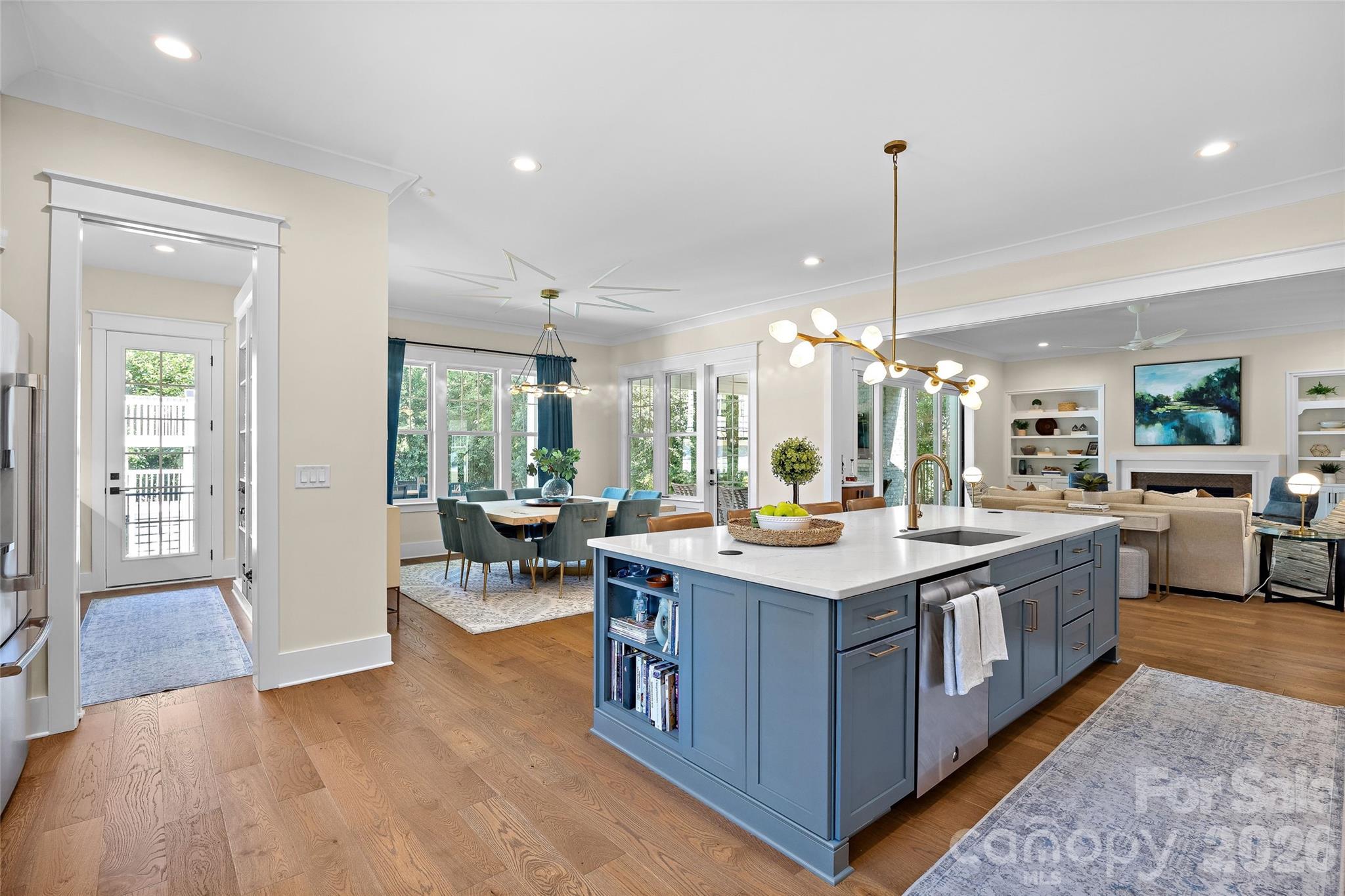 2511 Tower Court — Charlotte
