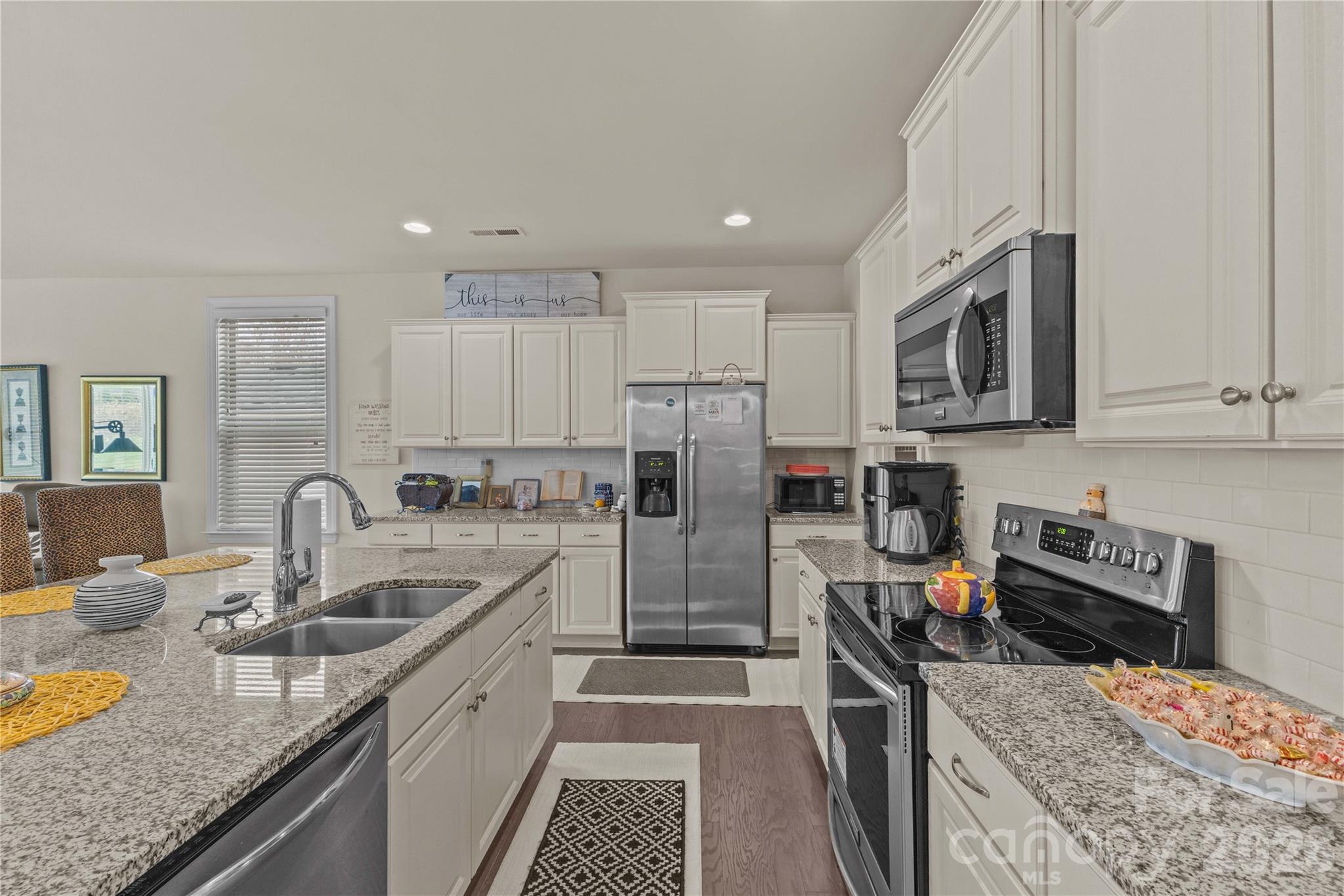 129 Johnson Manor Street — Mooresville