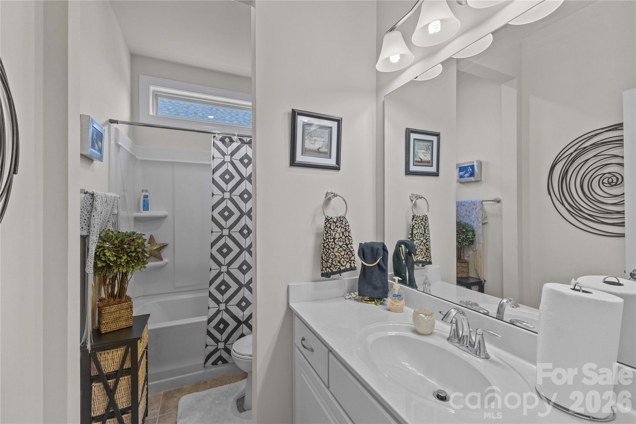 129 Johnson Manor Street — Mooresville