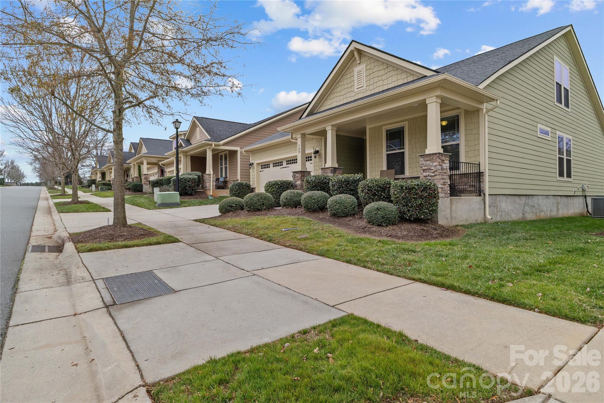 129 Johnson Manor Street — Mooresville