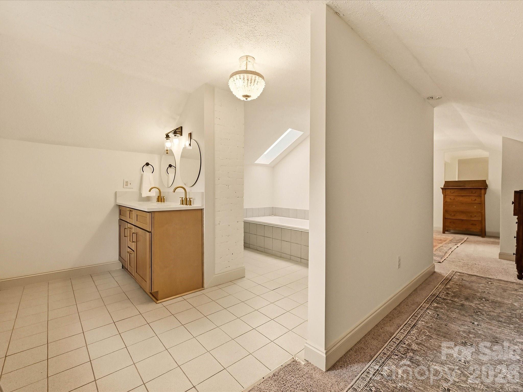 119 E Leroy Street — Fort Mill