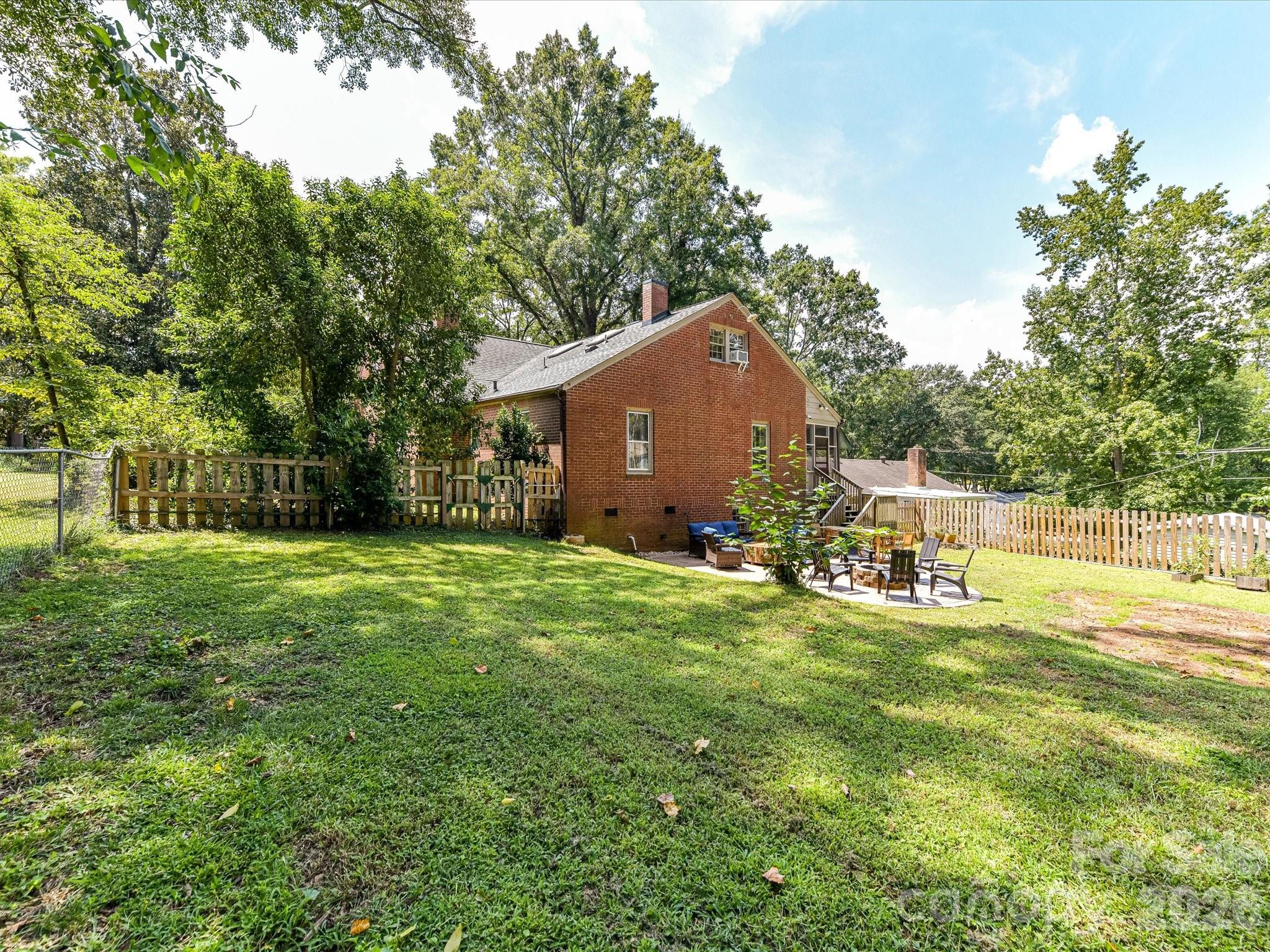 119 E Leroy Street — Fort Mill