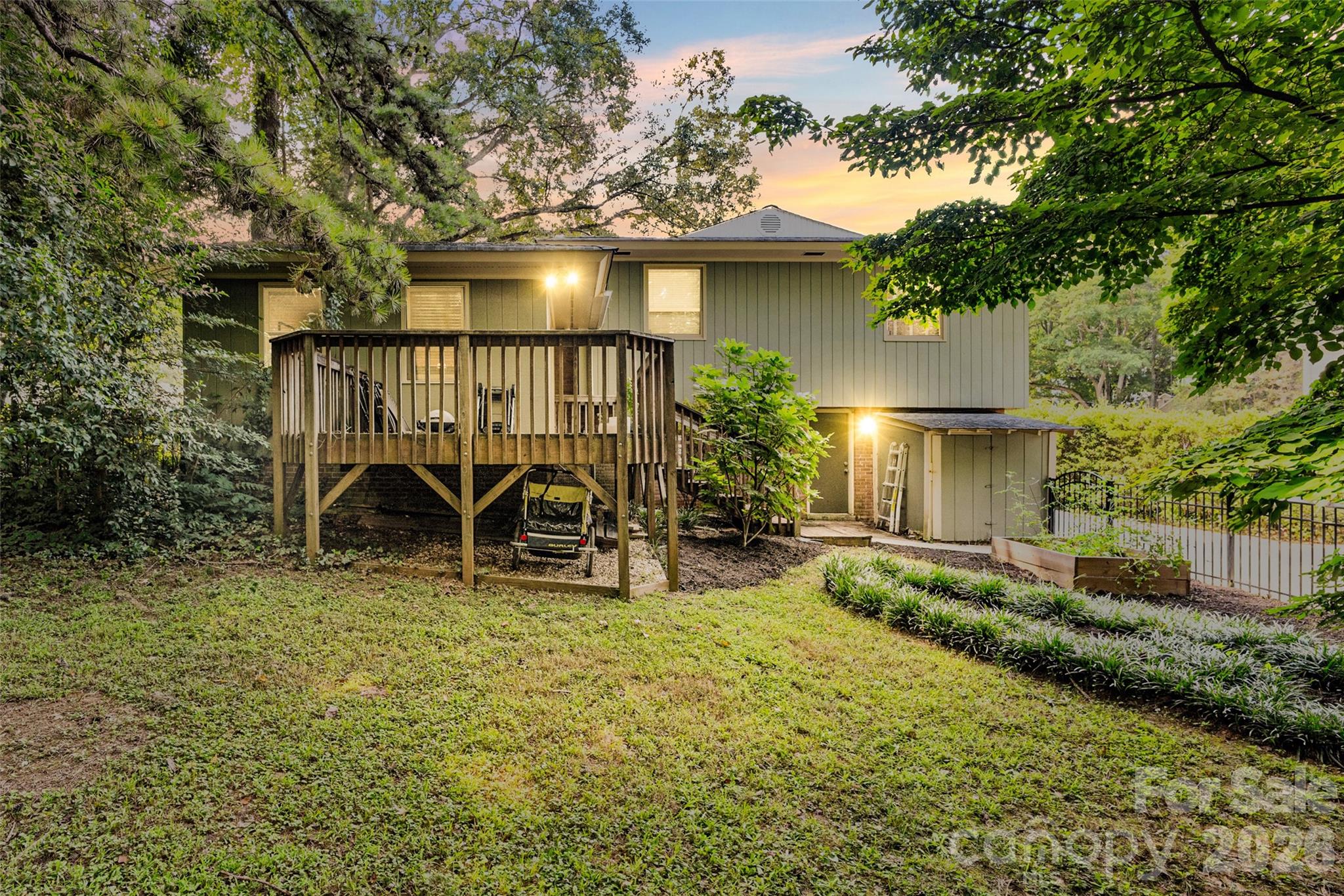 2911 Arundel Drive — Charlotte