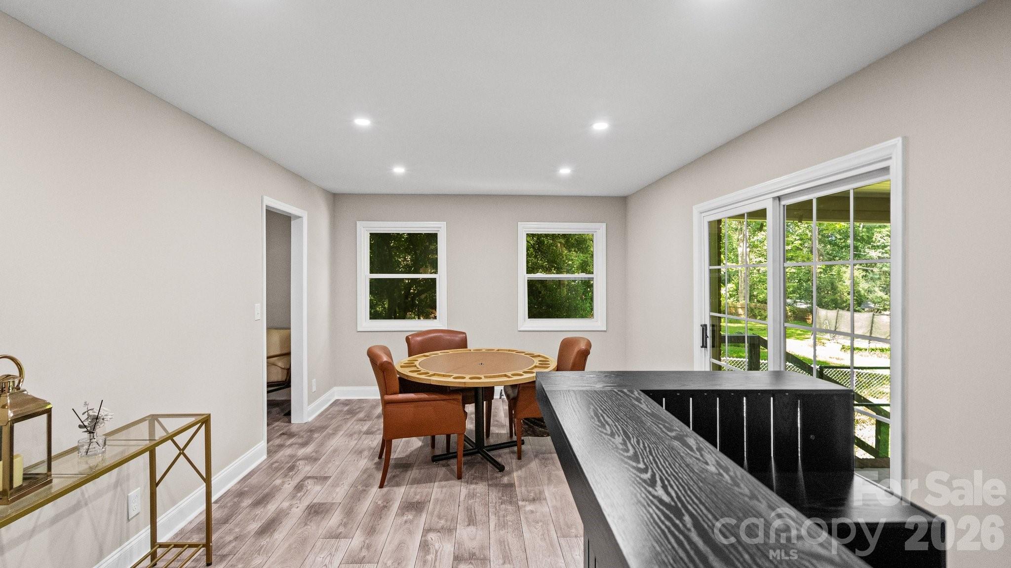 7823 Elwood Drive — Charlotte