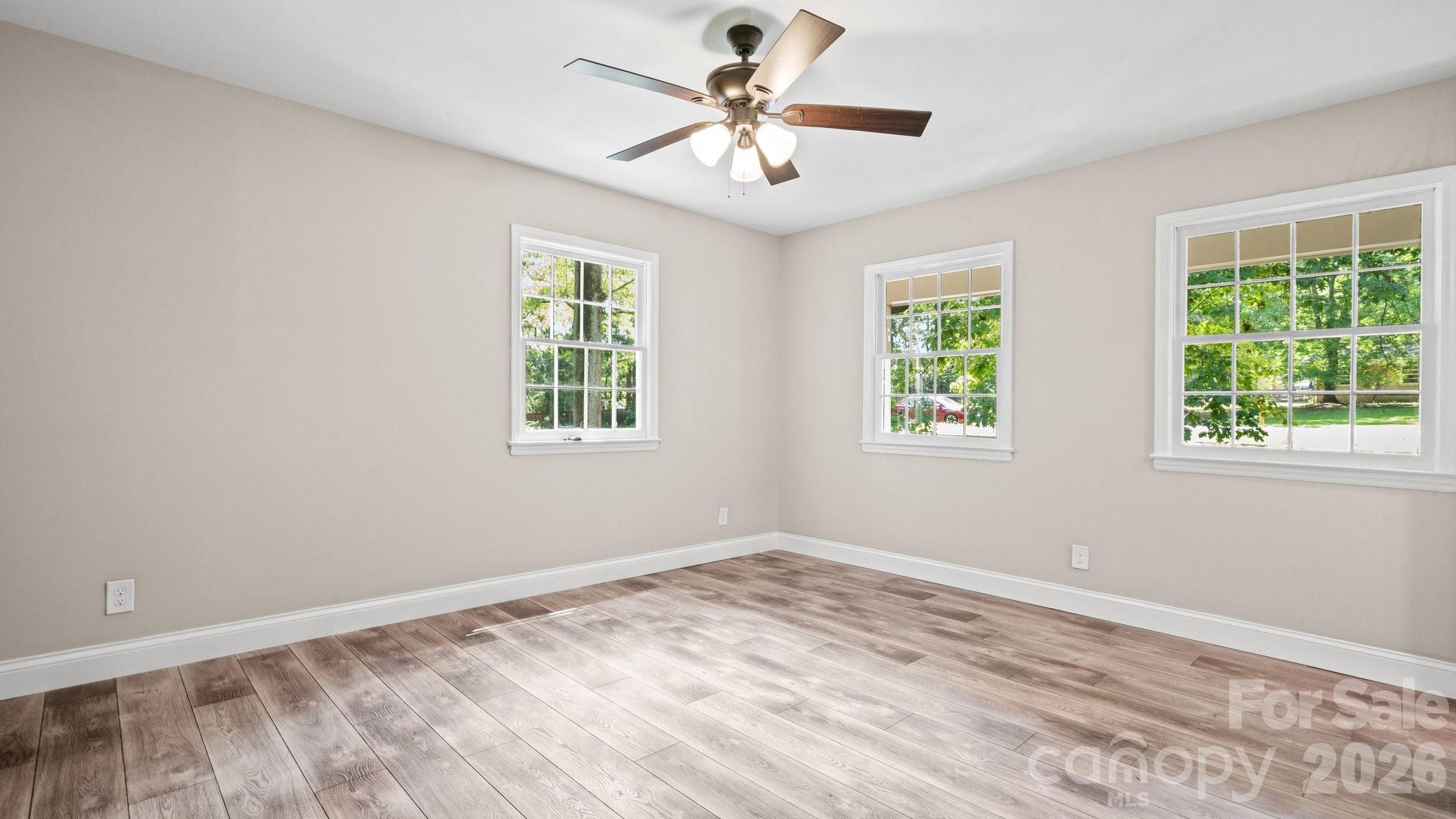 7823 Elwood Drive — Charlotte