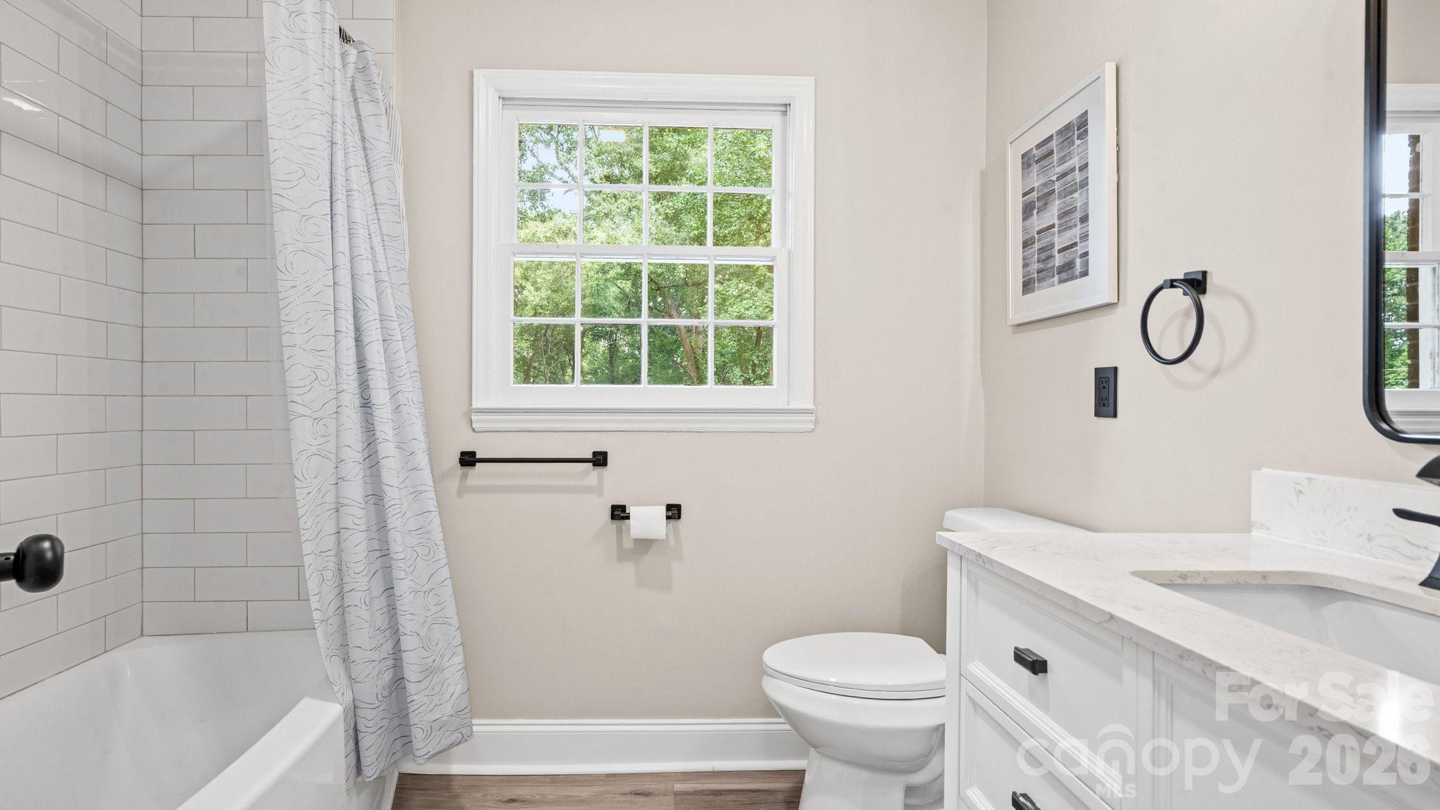 7823 Elwood Drive — Charlotte
