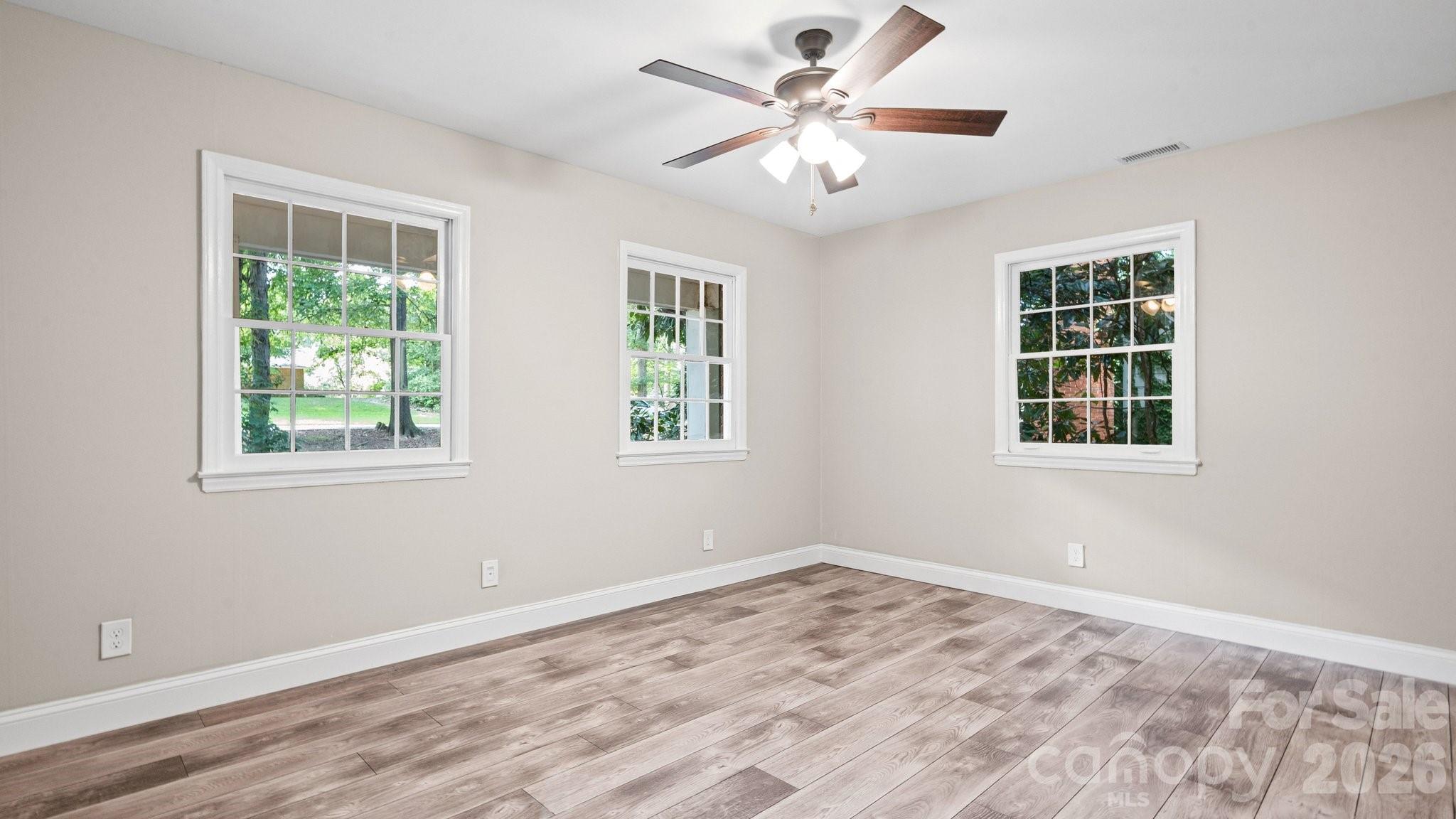 7823 Elwood Drive — Charlotte