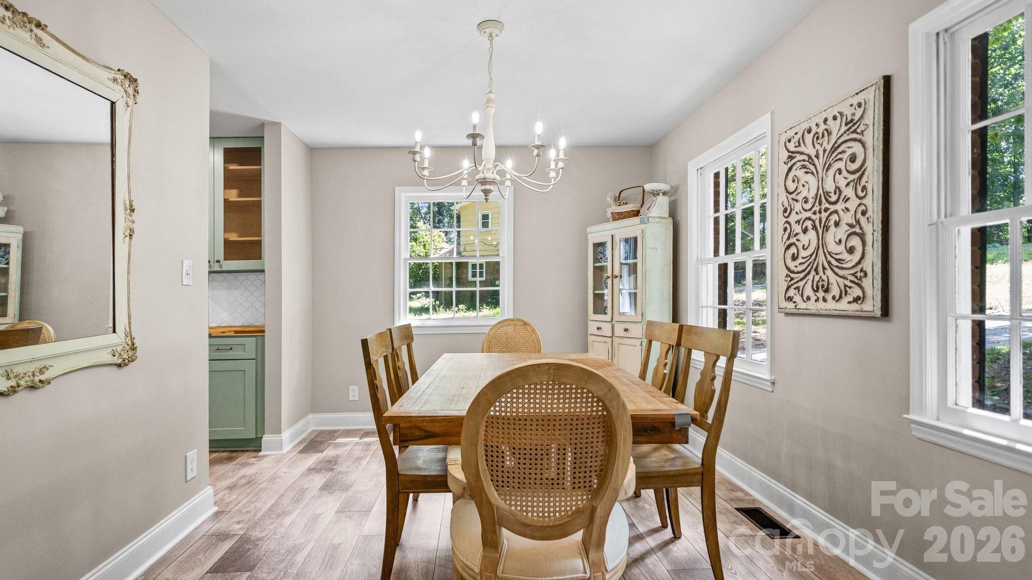 7823 Elwood Drive — Charlotte