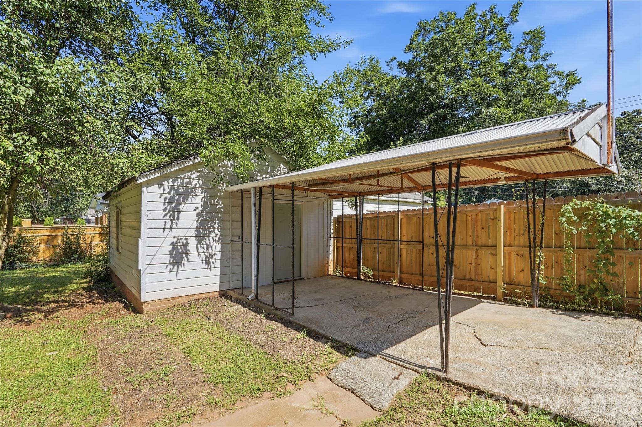 1506 Coker Avenue — Charlotte