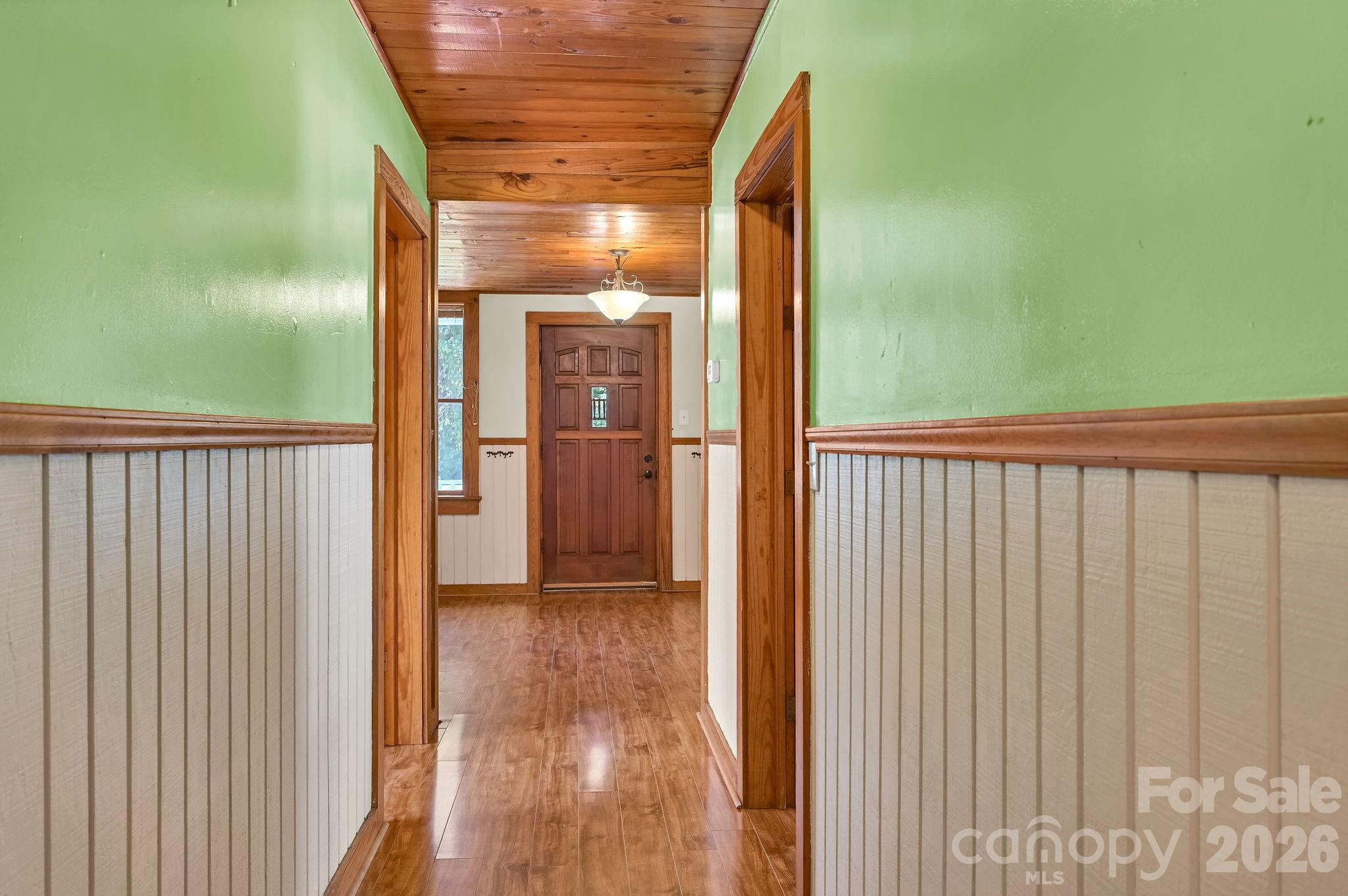 376 Fairview Road — Asheville