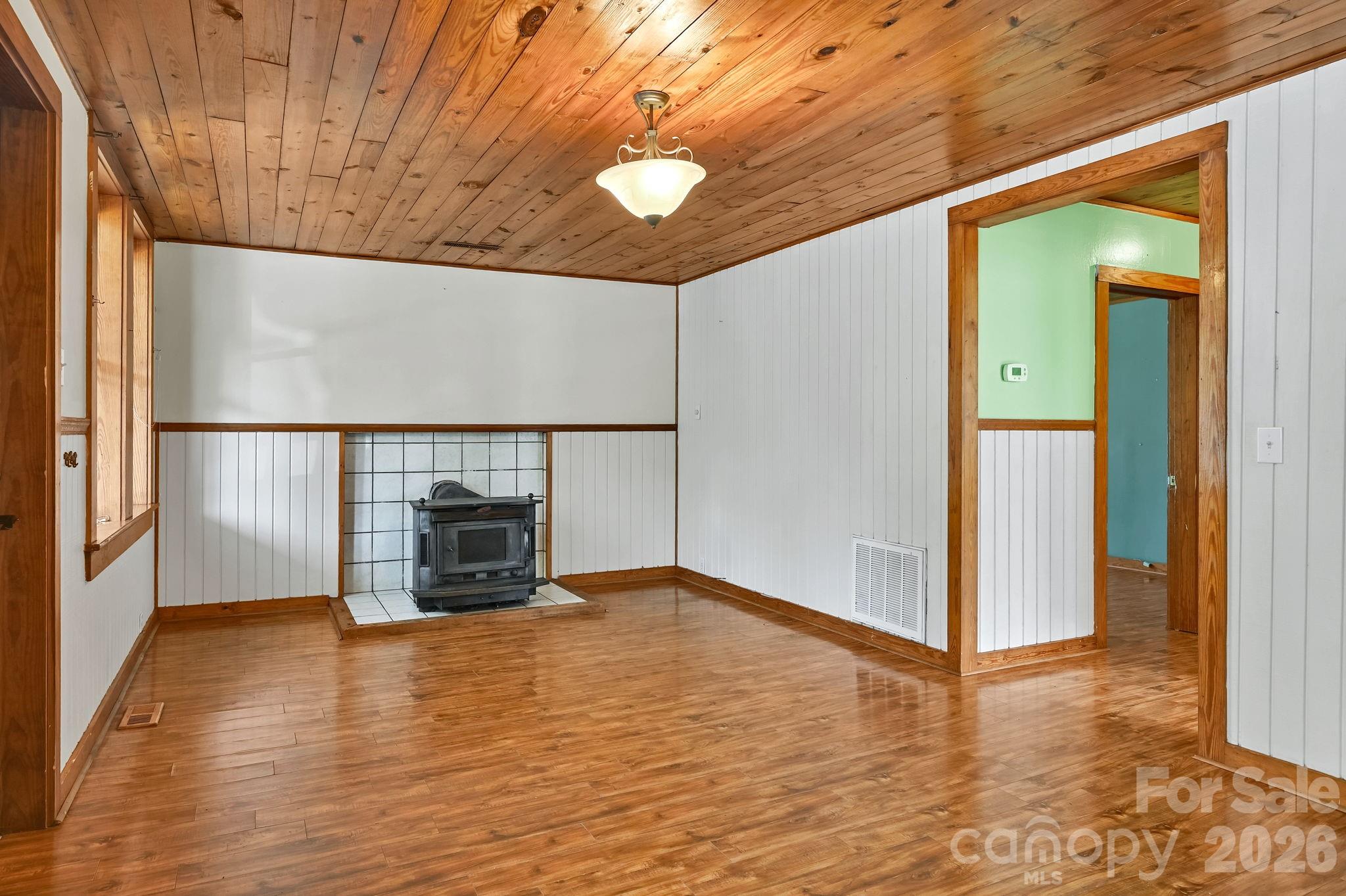 376 Fairview Road — Asheville