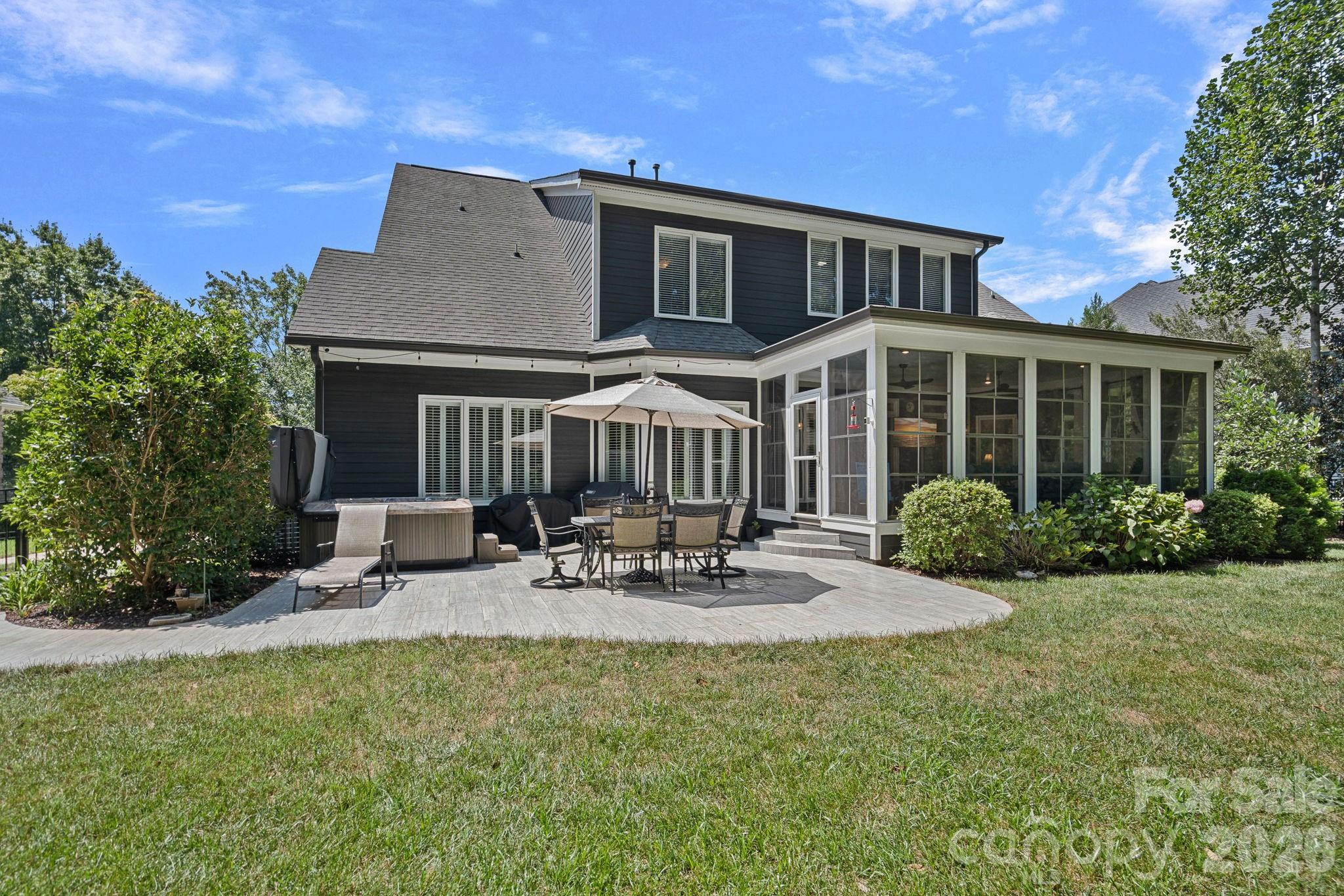 18525 Rollingdale Lane — Davidson