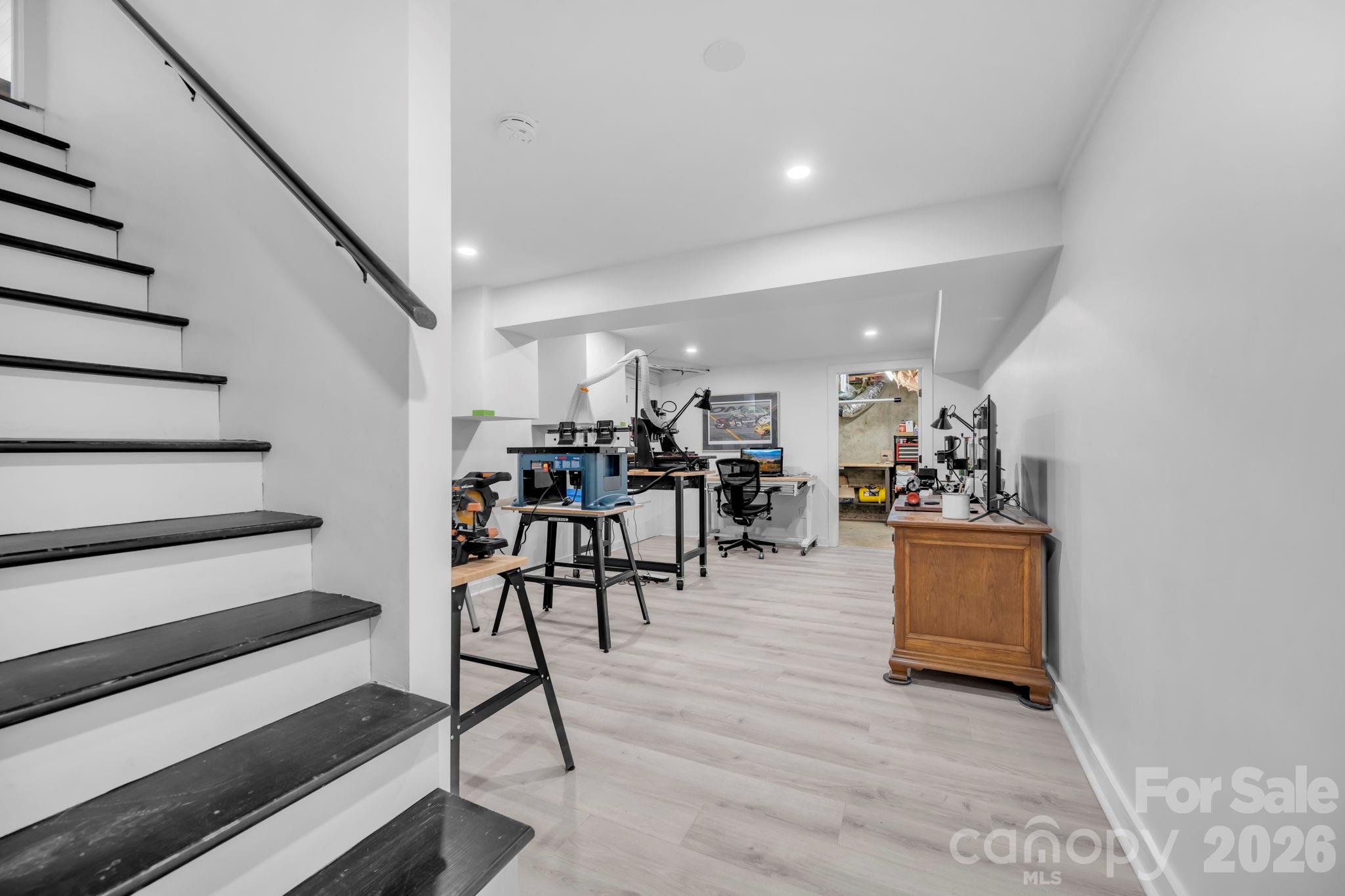 1260A Beaver Island Trail Road — Walnut Cove